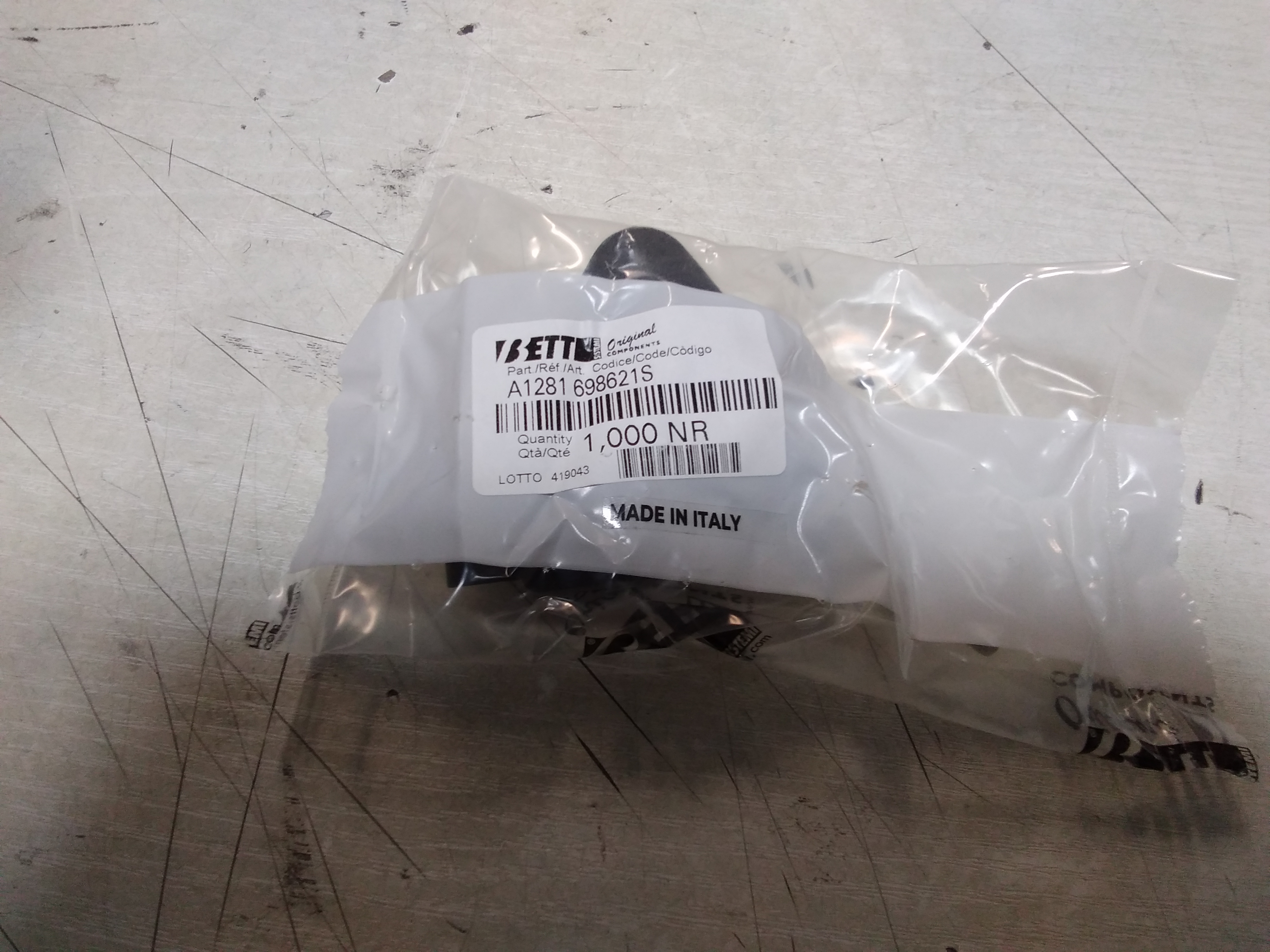 A1281698621