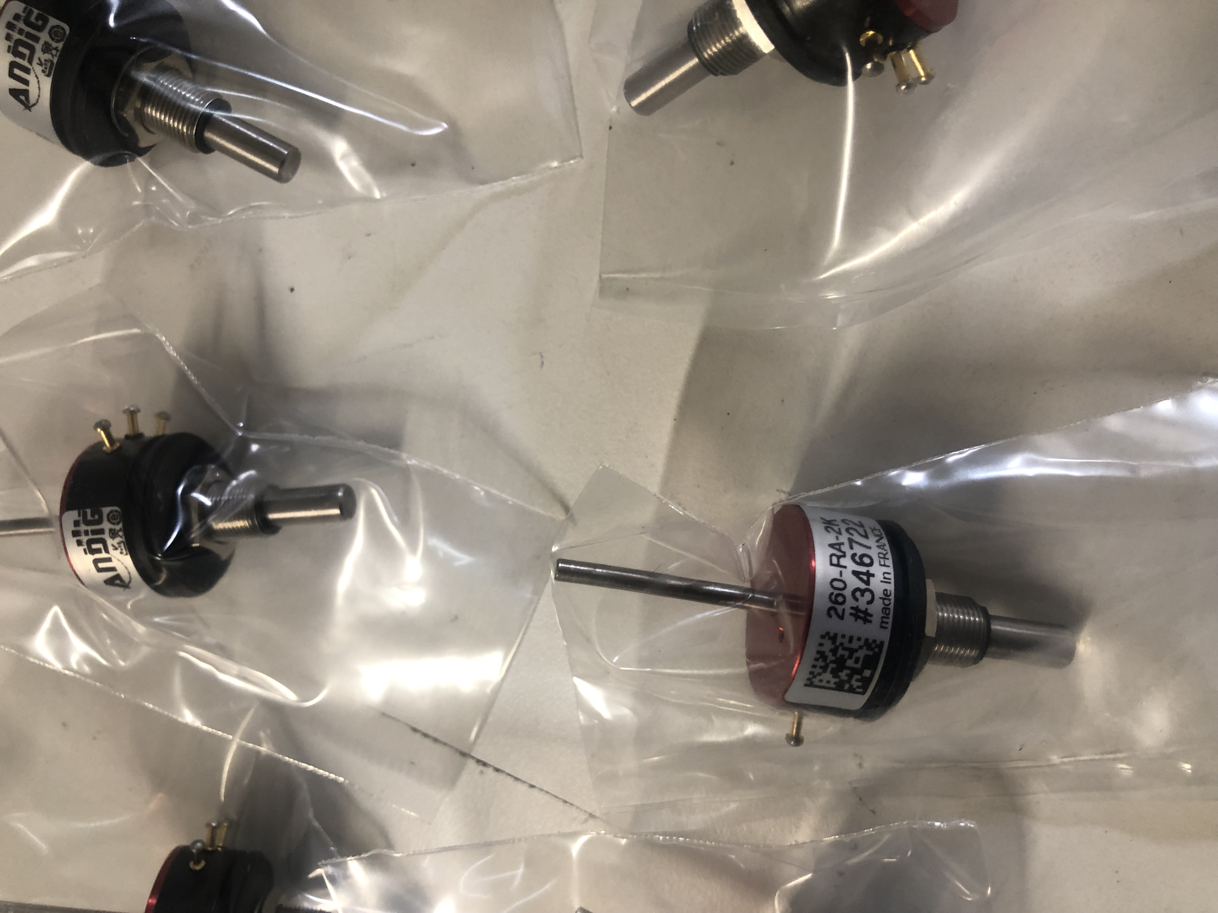 POT 260 -2K OHMS-RA- 100387