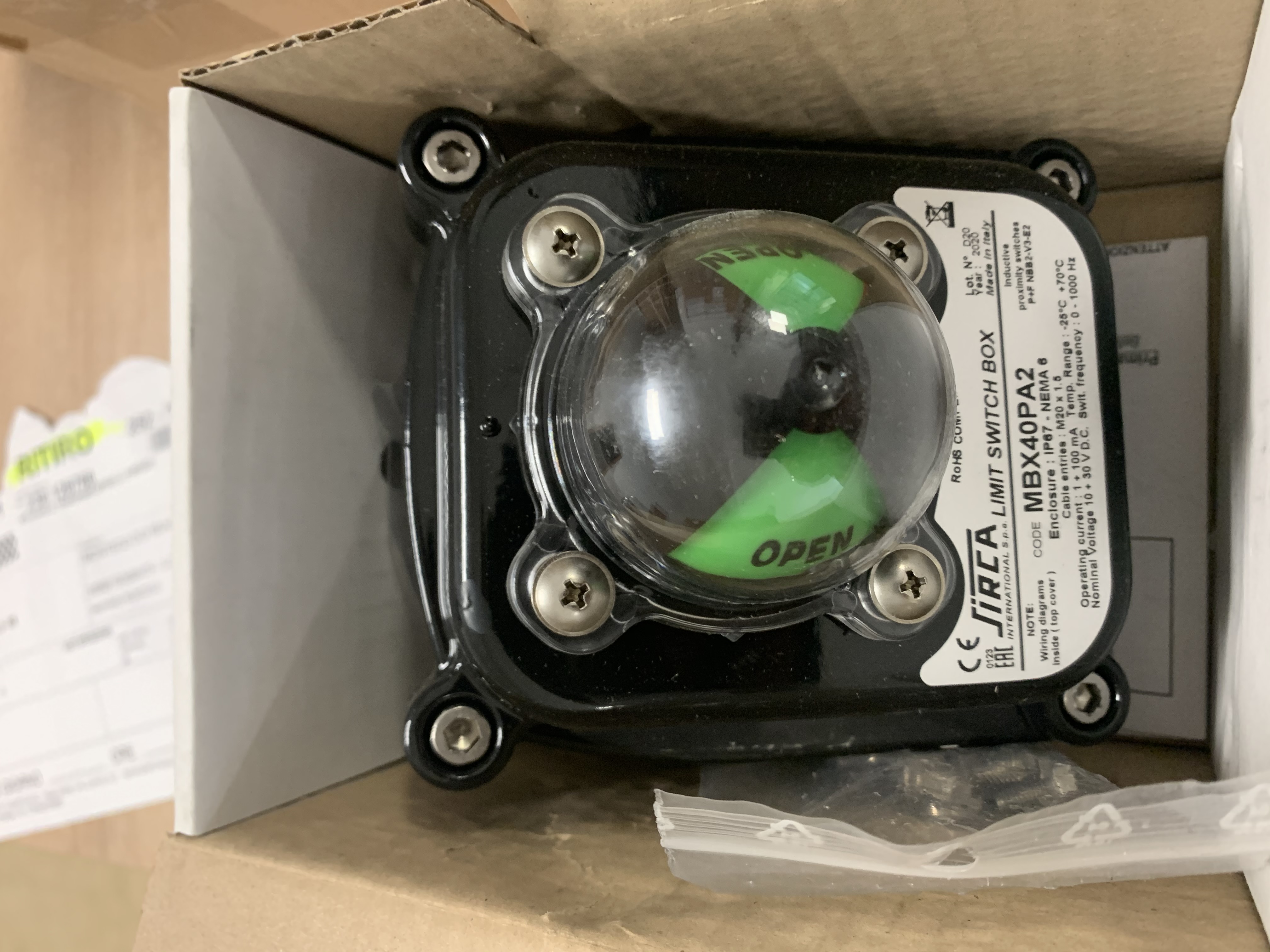 MBX40PA2