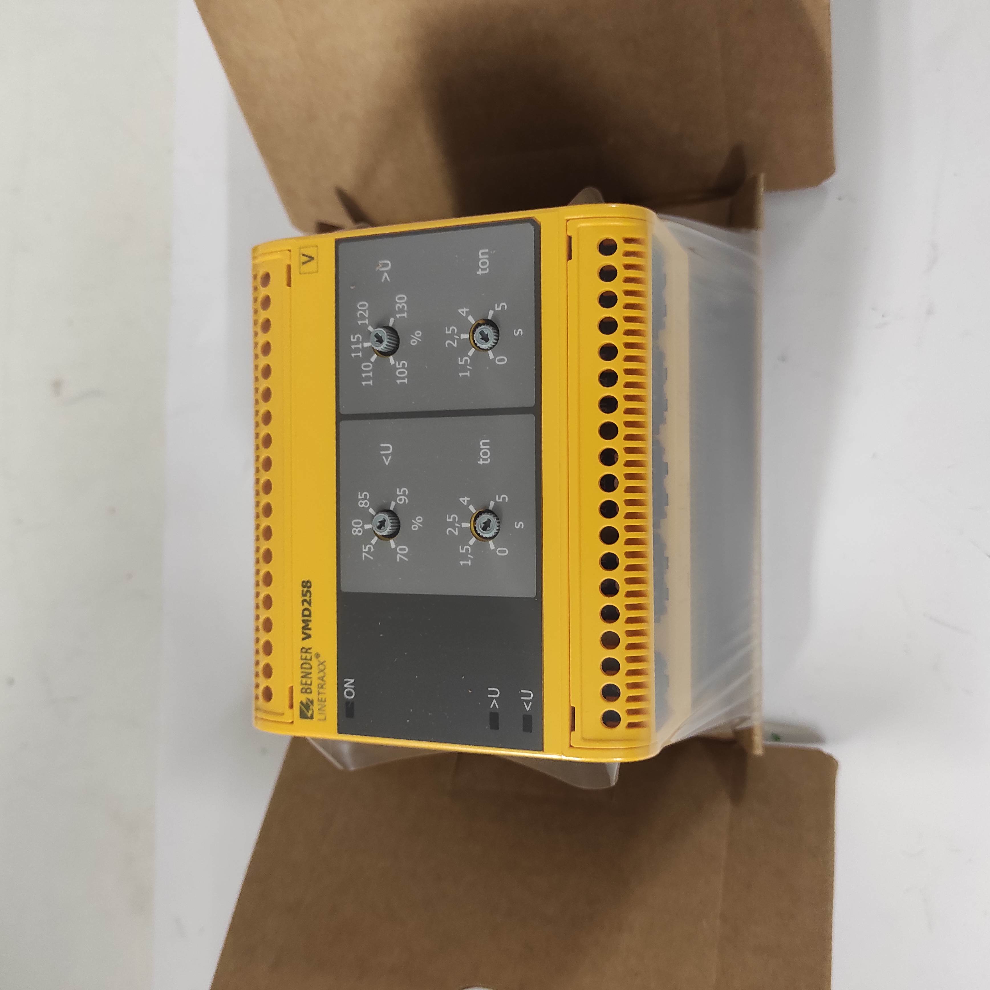 p/n: B93010063, Type: VMD258 3AC 400 V