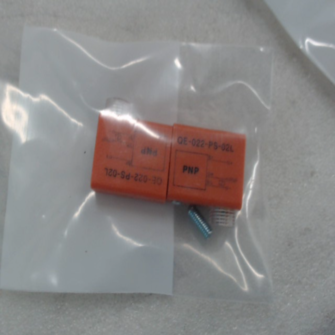 QE-022-PS-02L