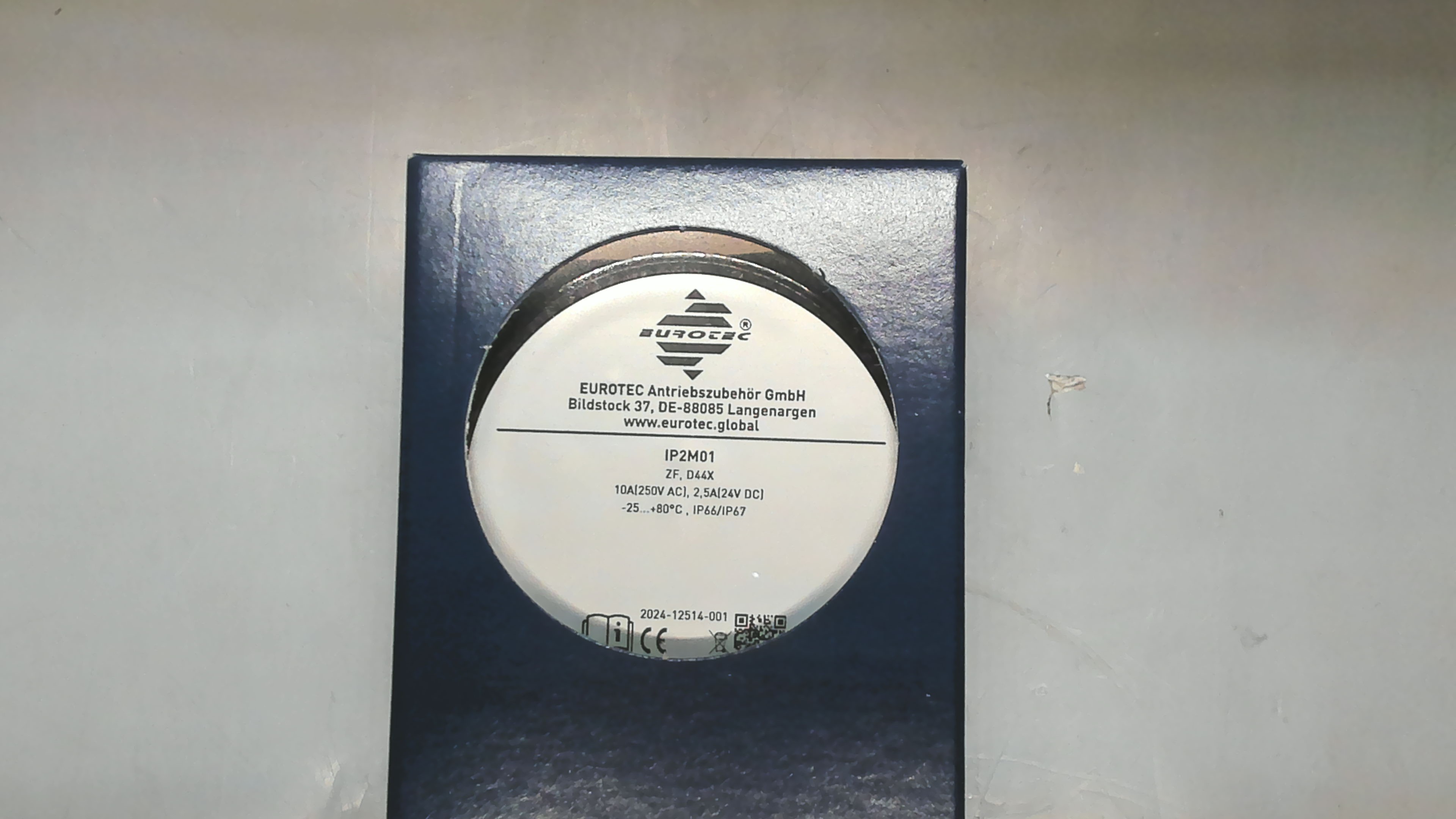 IP2M01
