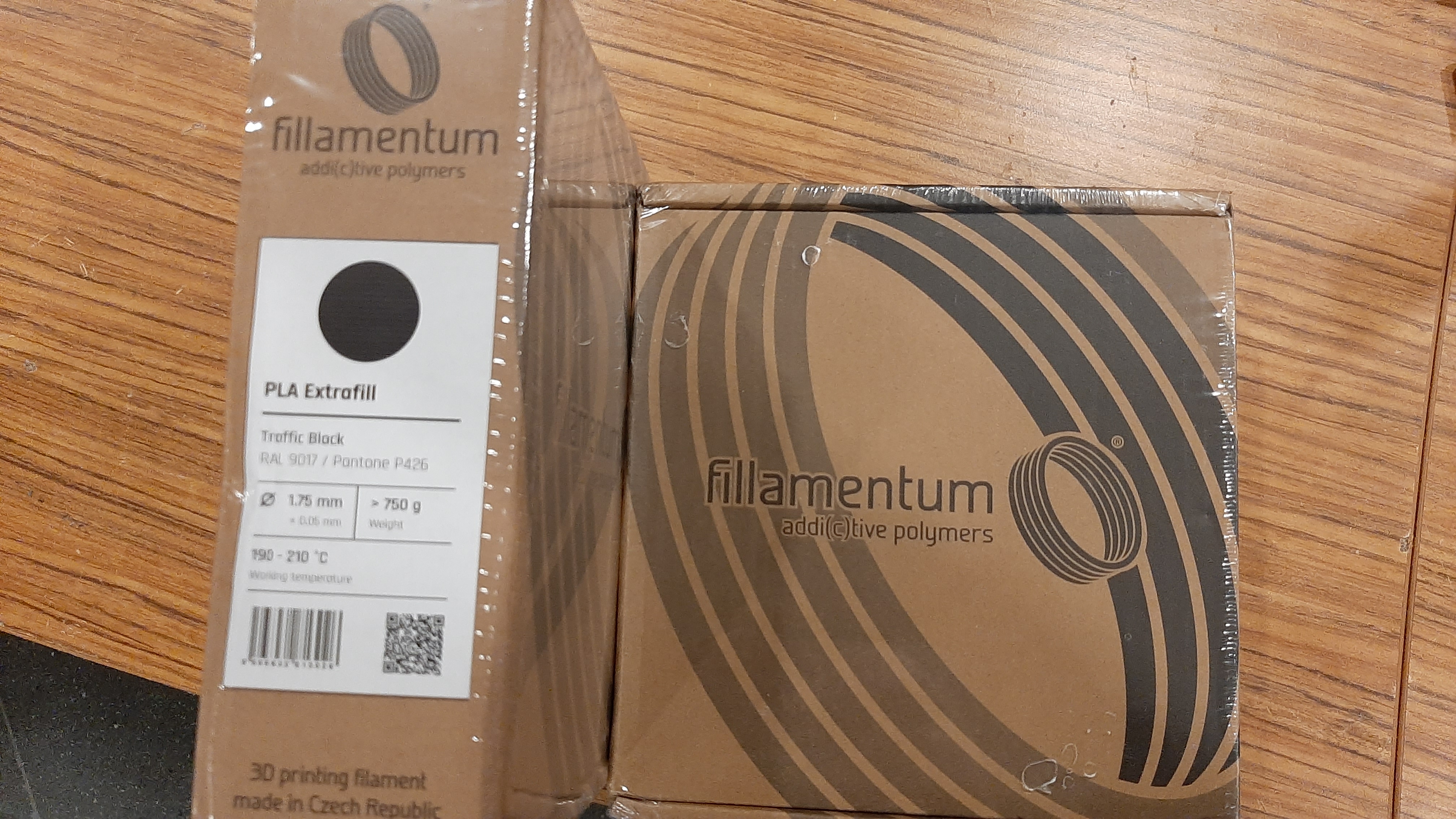 FILLAMENTUM PLA TRAFFIC BLACK