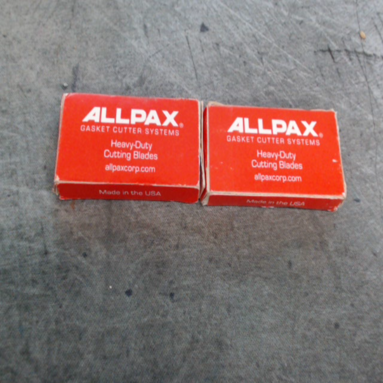 AX1601