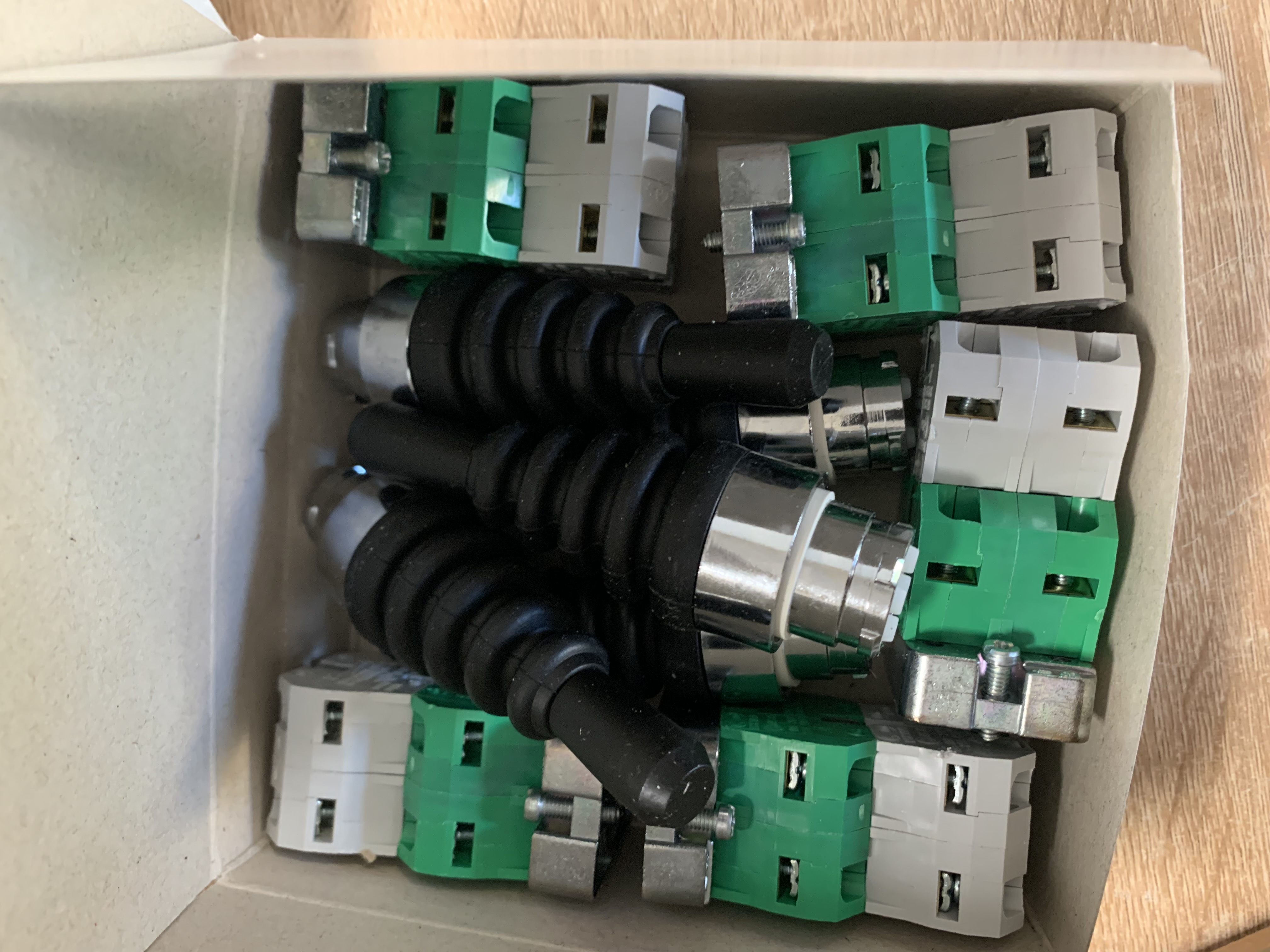 ECX1040
