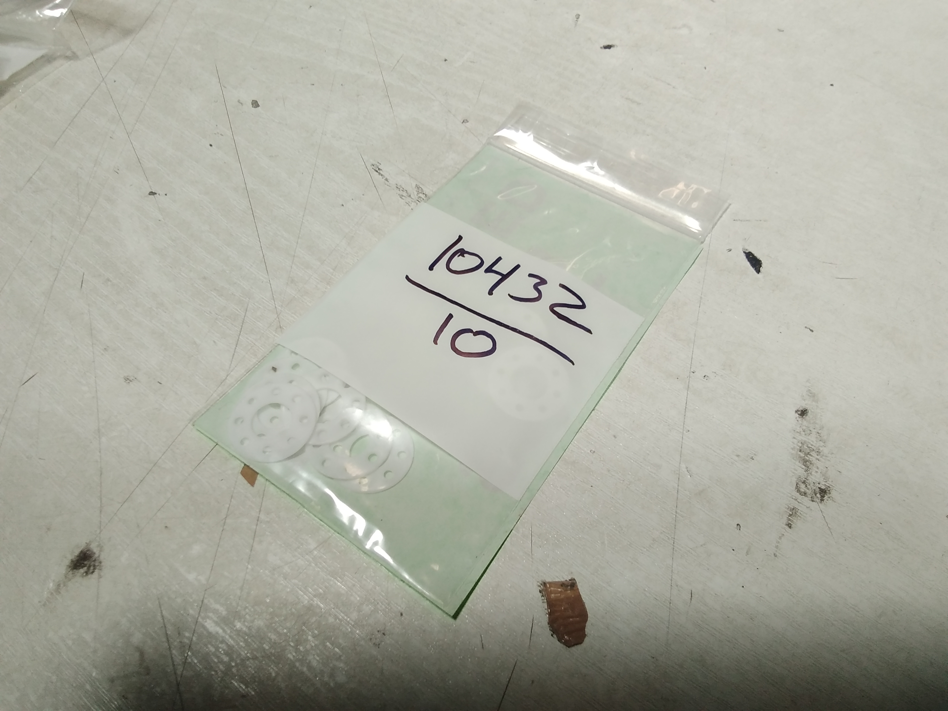 10432