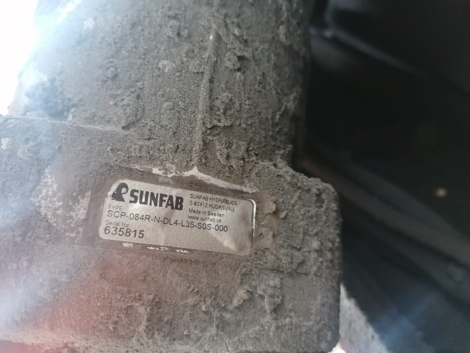 SCP-084R-N-DL4-L35-S0S-000 S/N: 635815