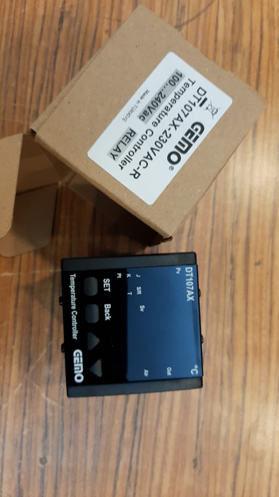 DT 107 AX