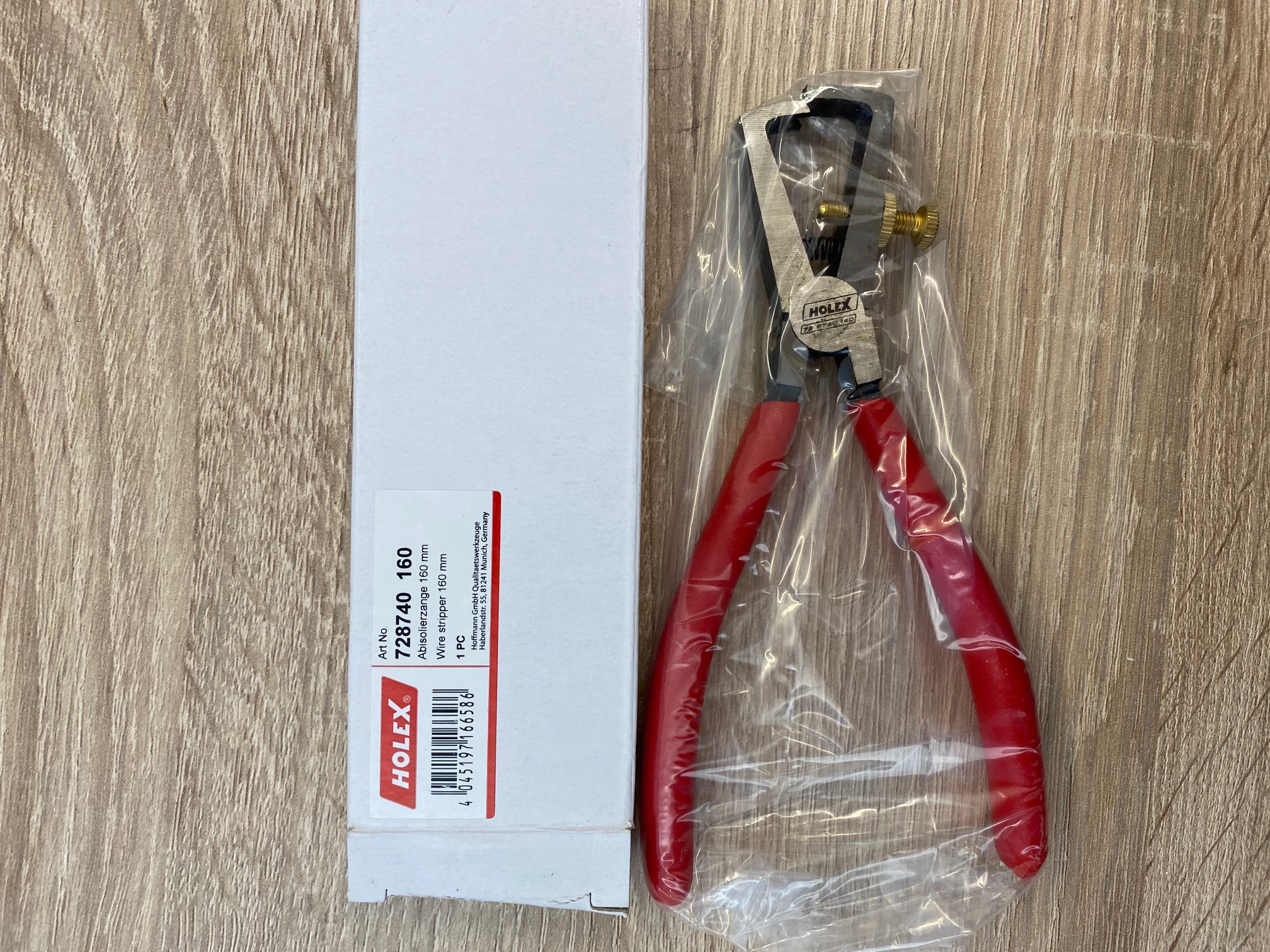 728740 160