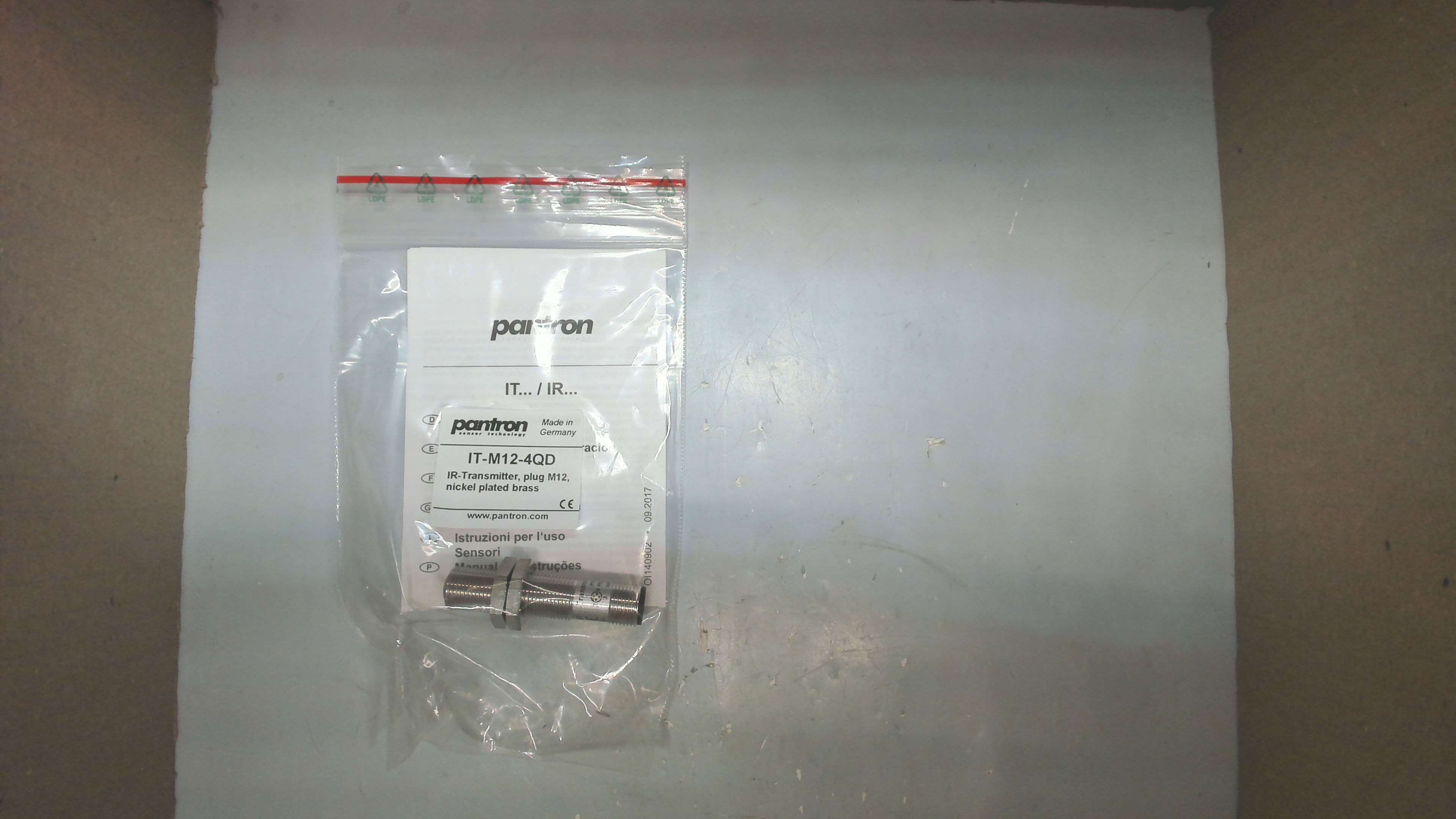 p/n: 9SIT075, Type: IT-M12-4QD