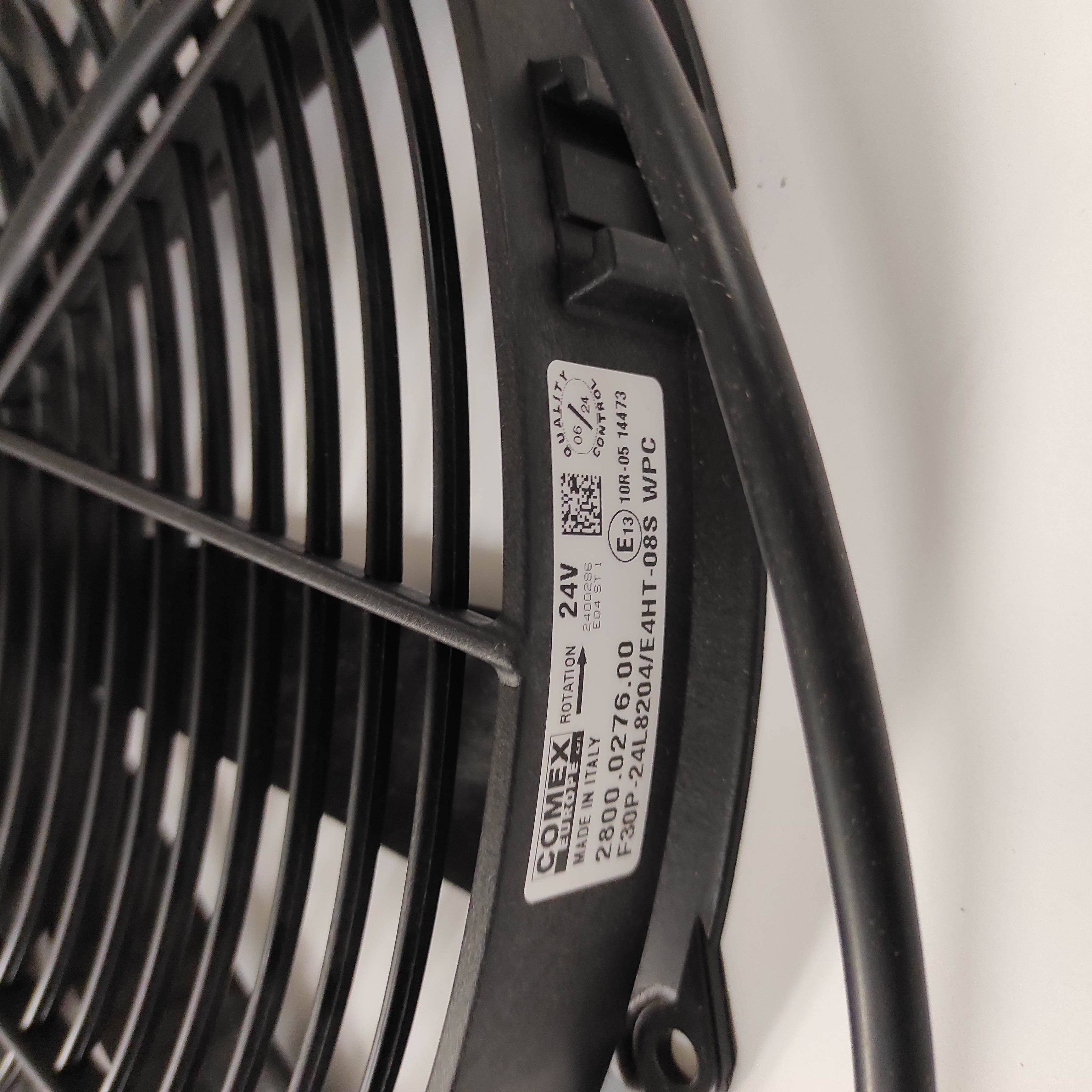 F30P24L8204/E4HT08S
