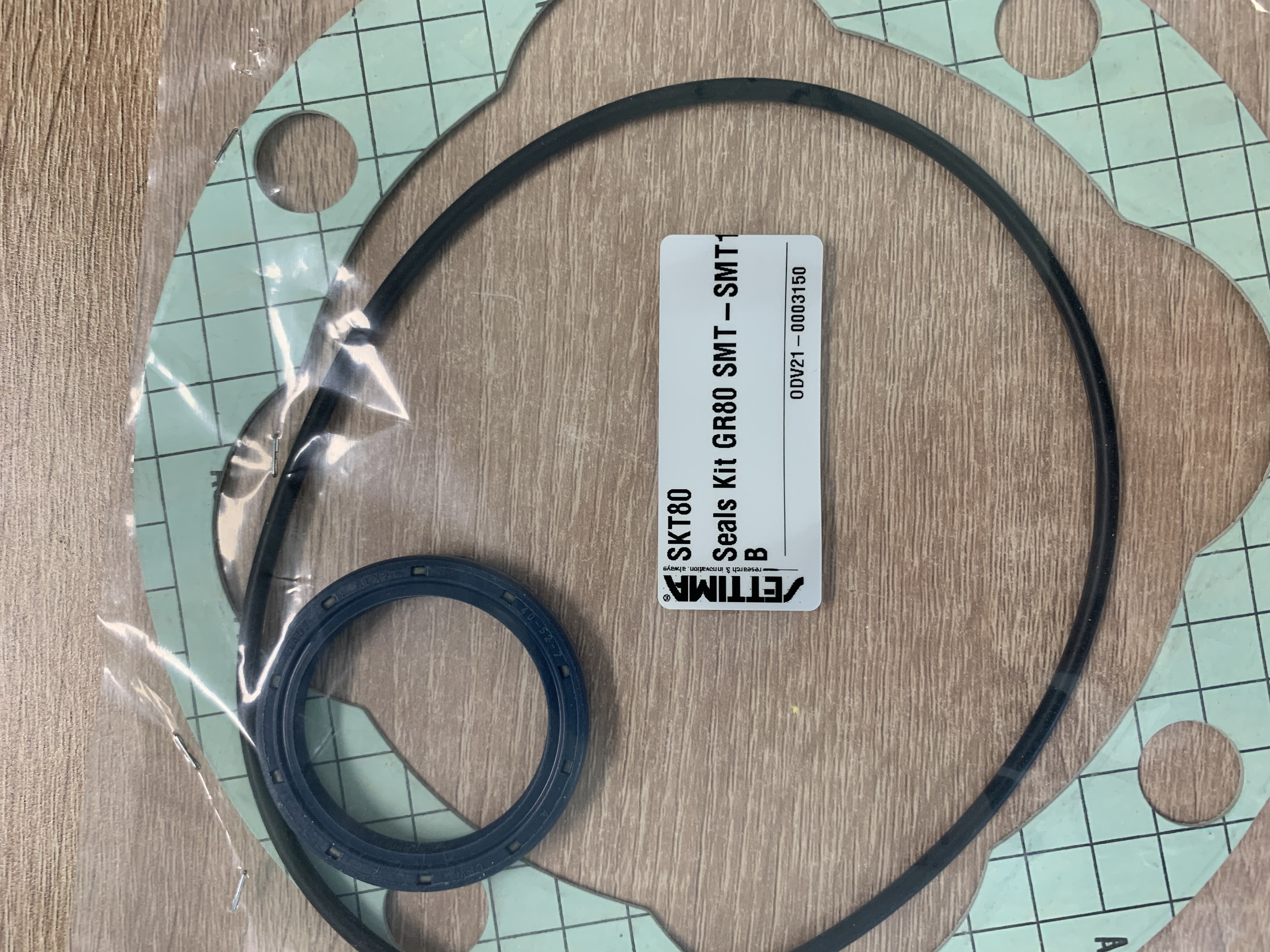 Sealing kit for GR80-SMT16B-1000L-AX