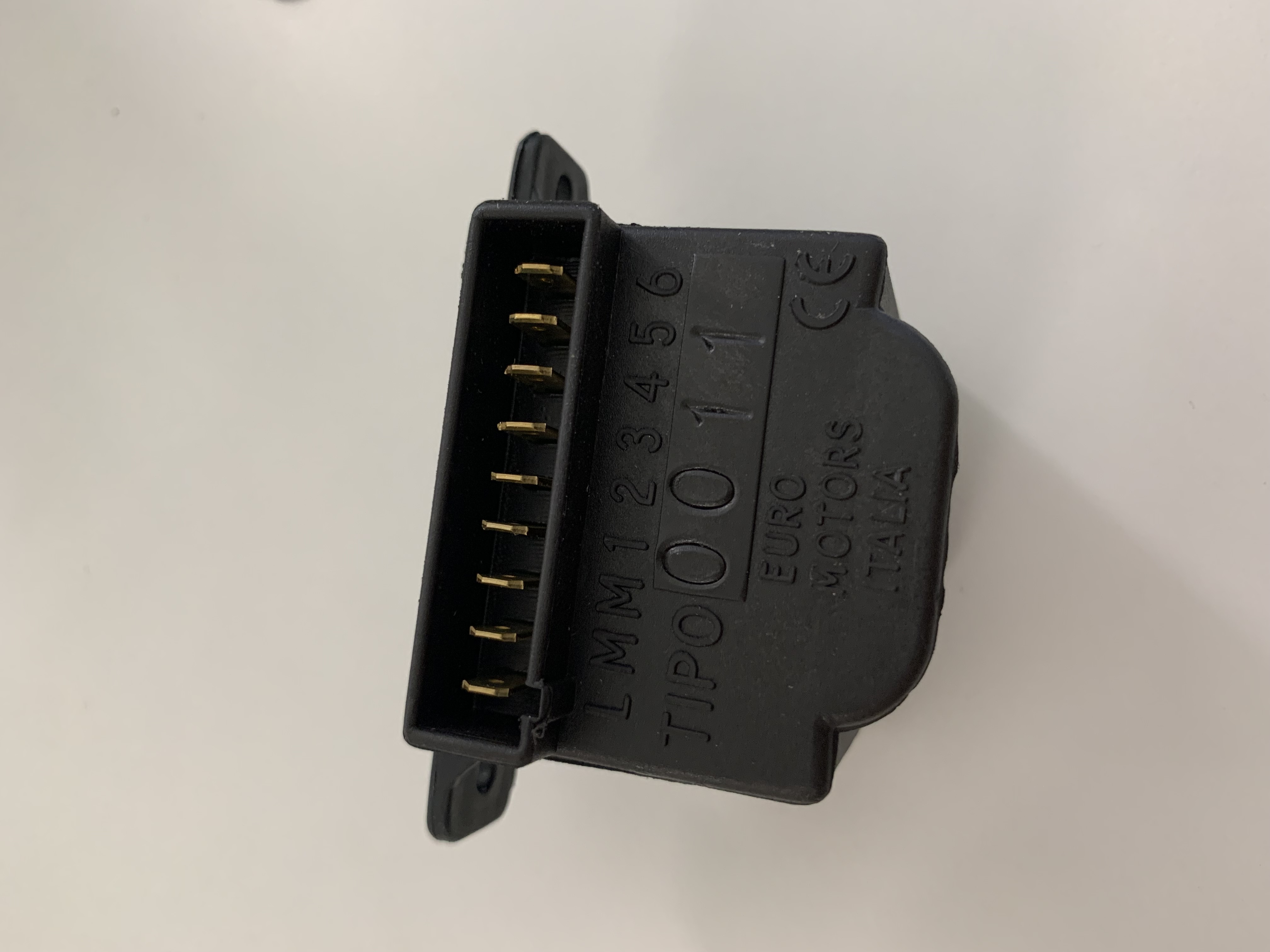 C821086E00000