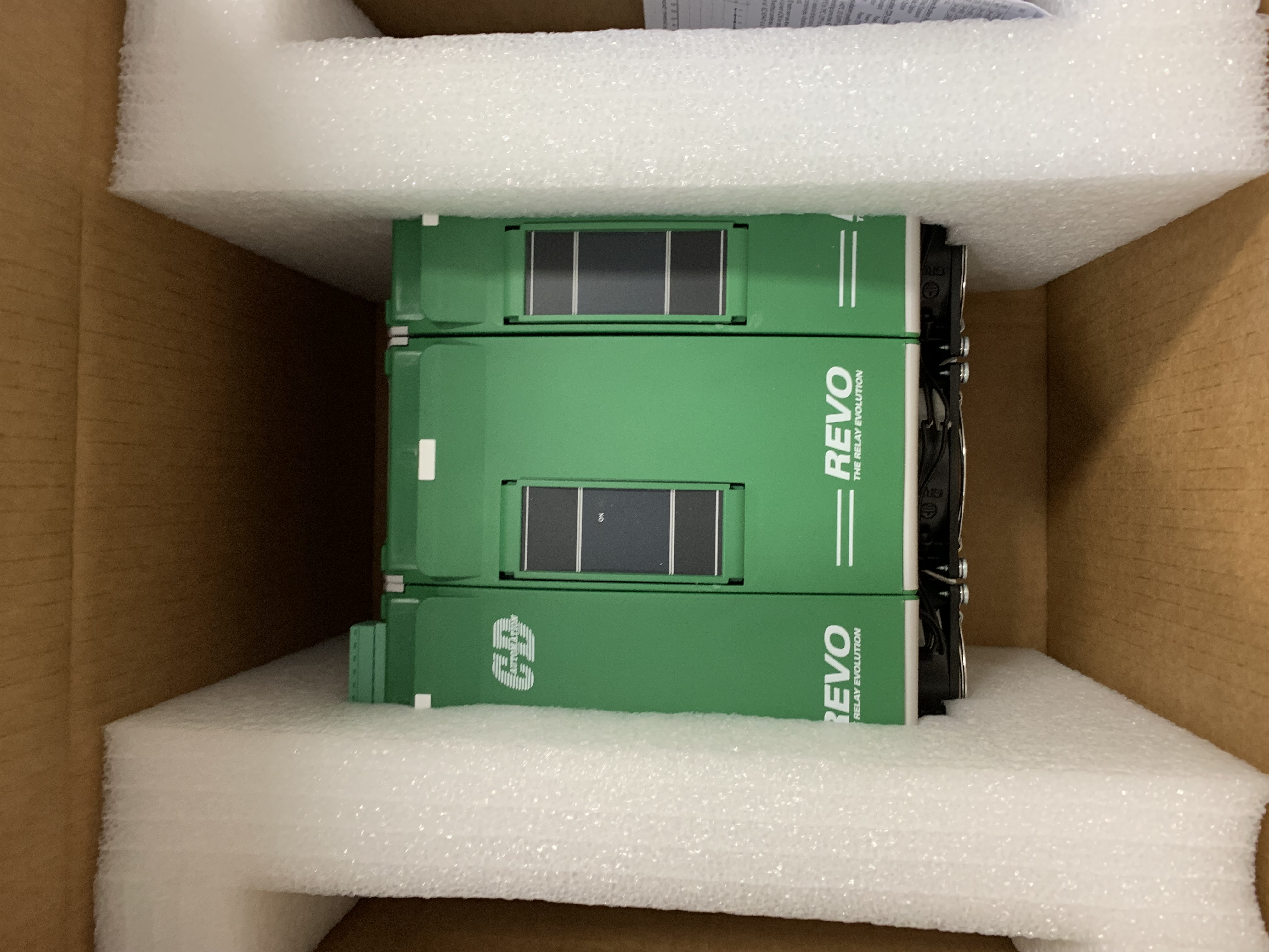 RS3180-44A40H1021