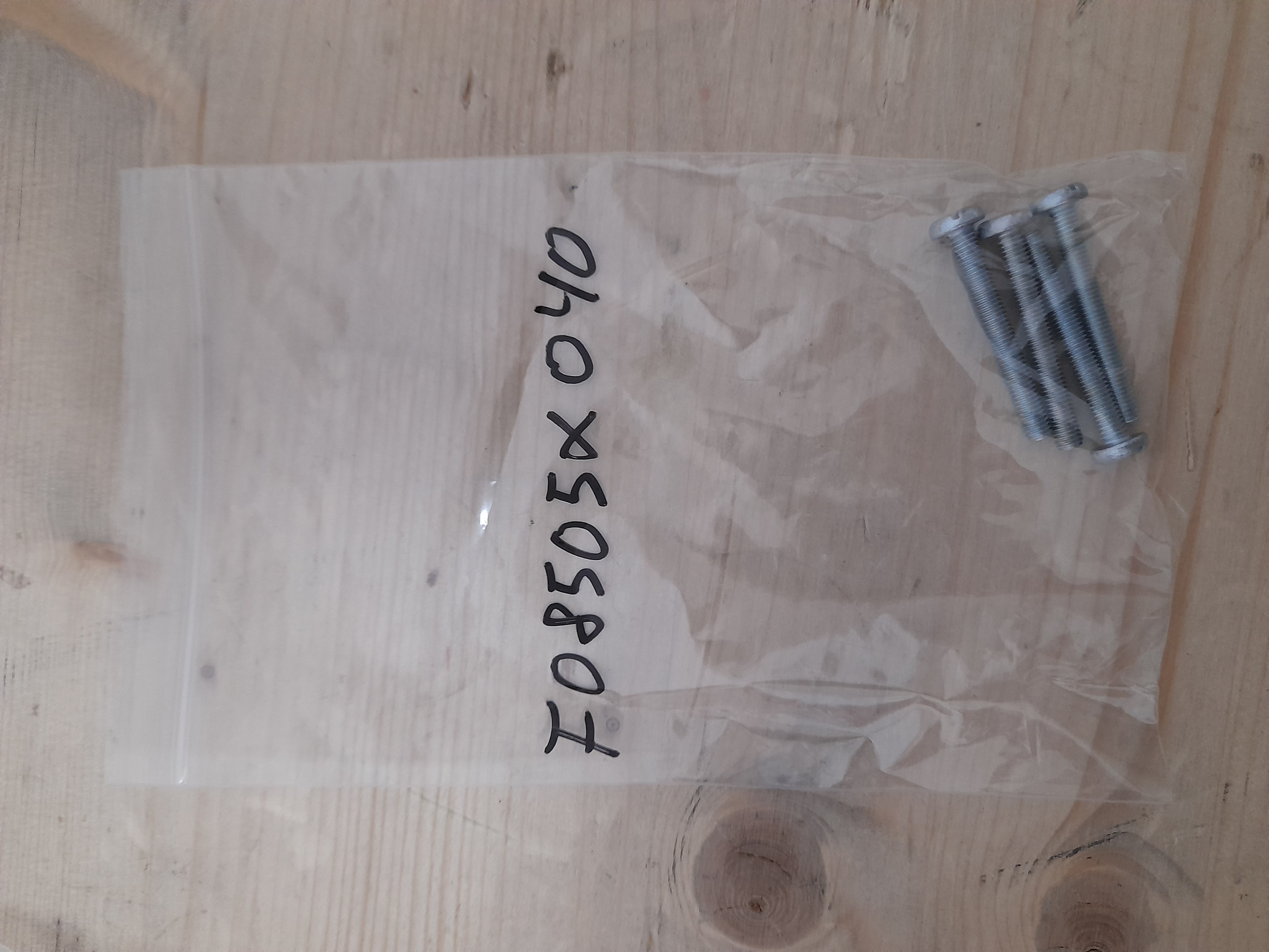 F008505X040