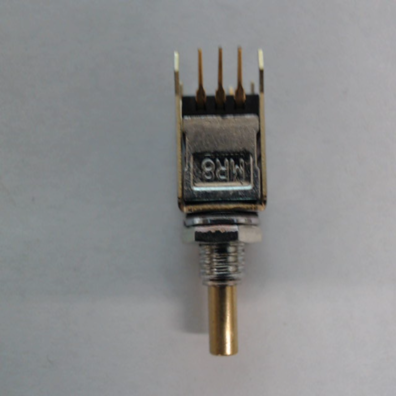 MR8CV030FM12RSP