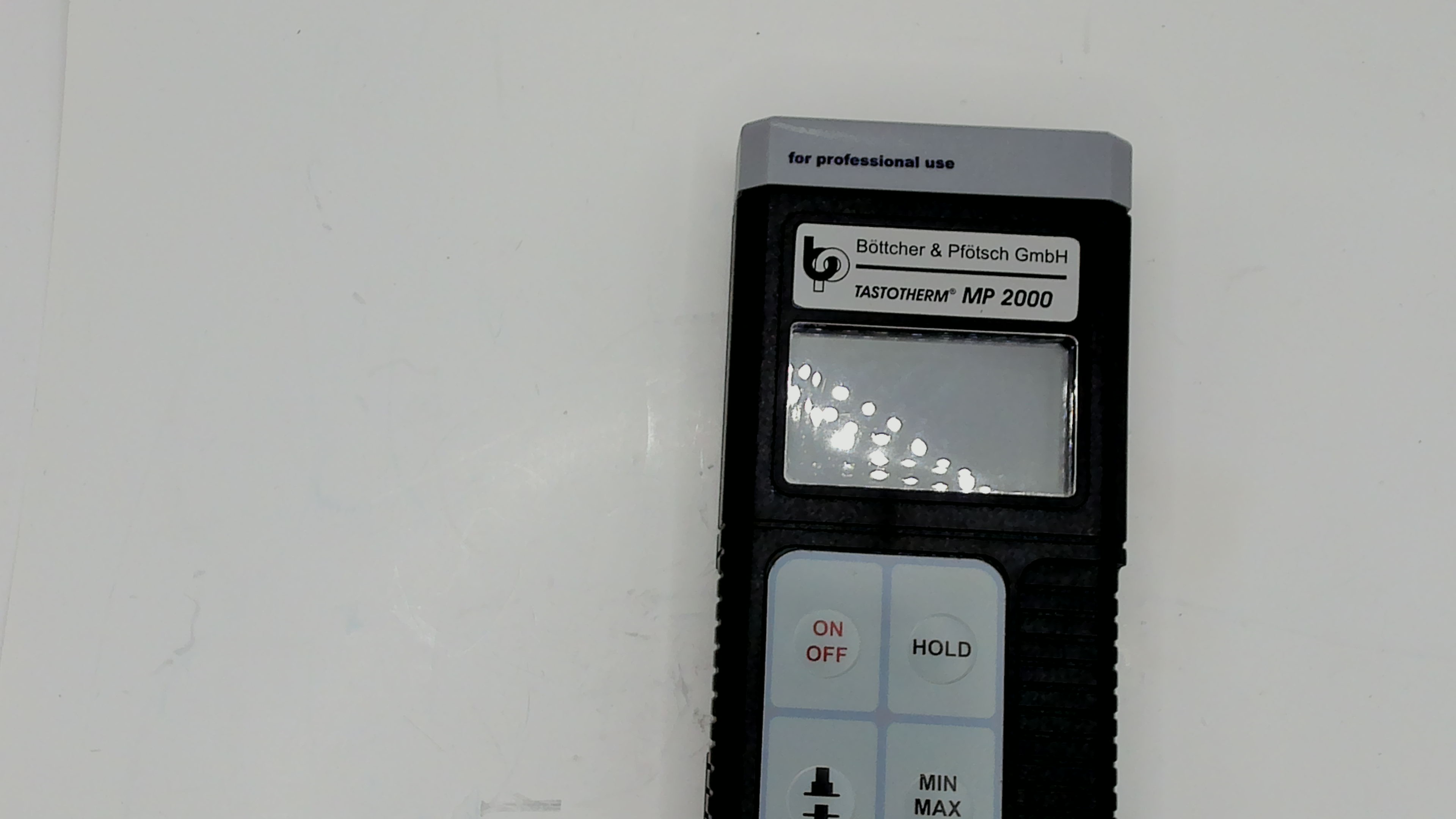 3 740 305 / MP 2000 KU