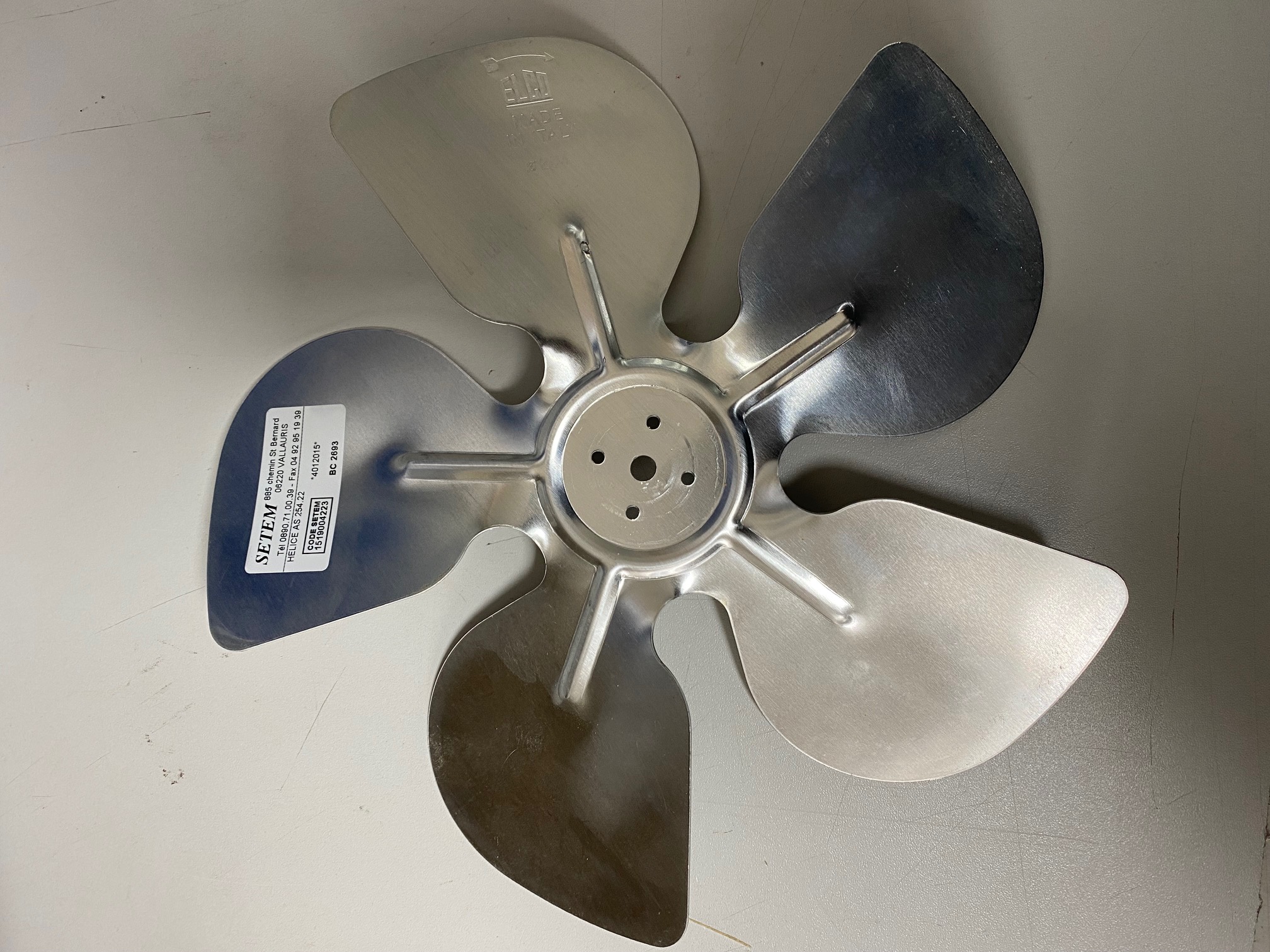 30KFB4008 "8668735" "550164" *5302472* HELICE D250MM