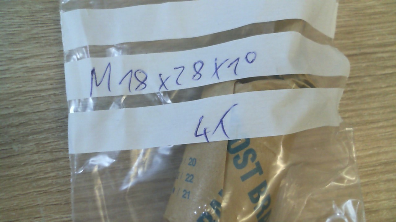M 18 X 28 X 10