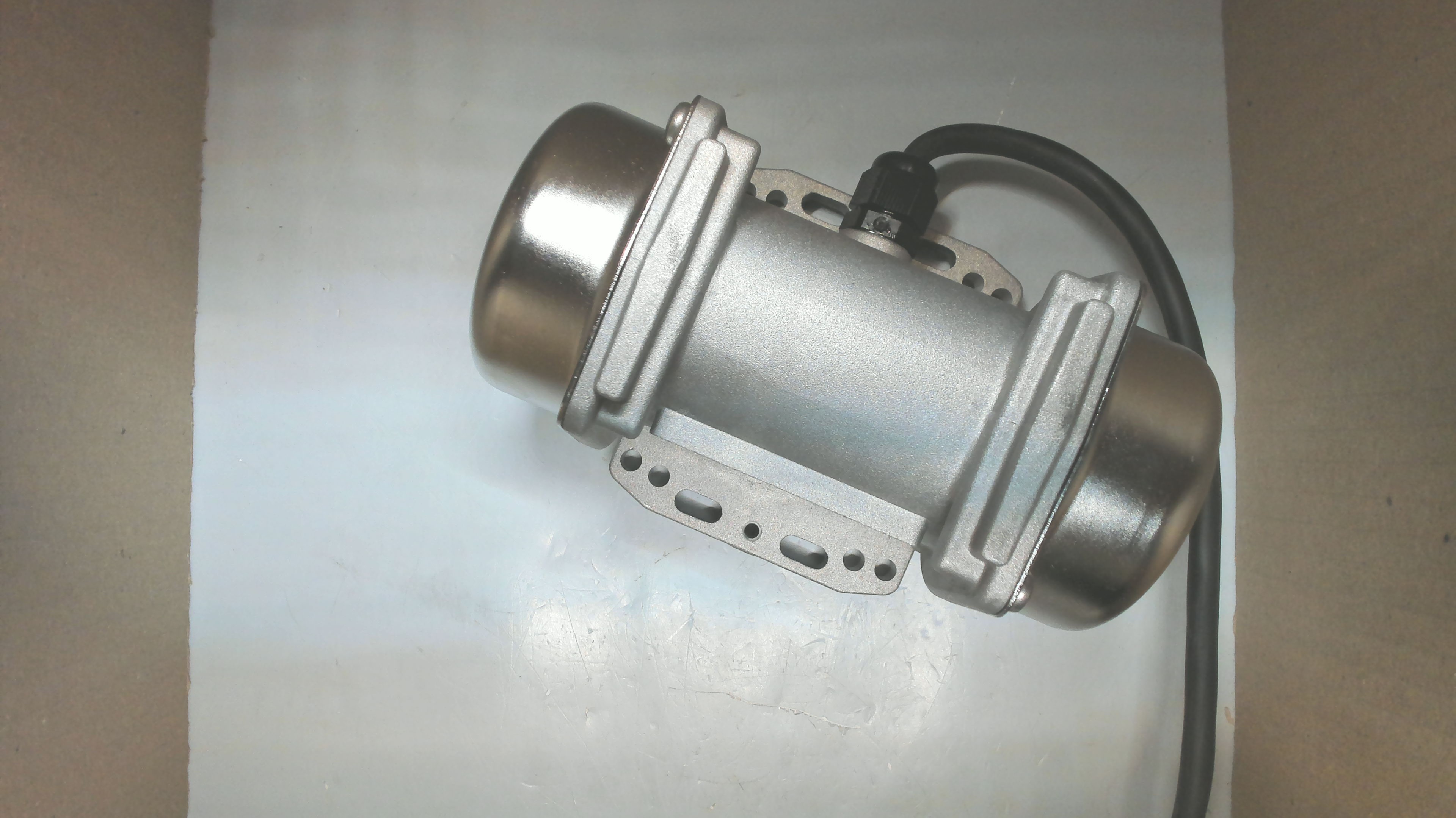 HV 0.4/2