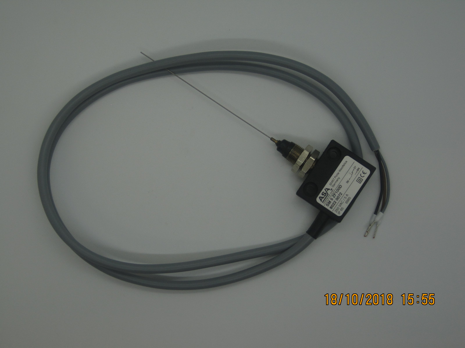SM5ZF 100D 8022 0072 (stock) obsolete,replaced by SM 10 ZF100D