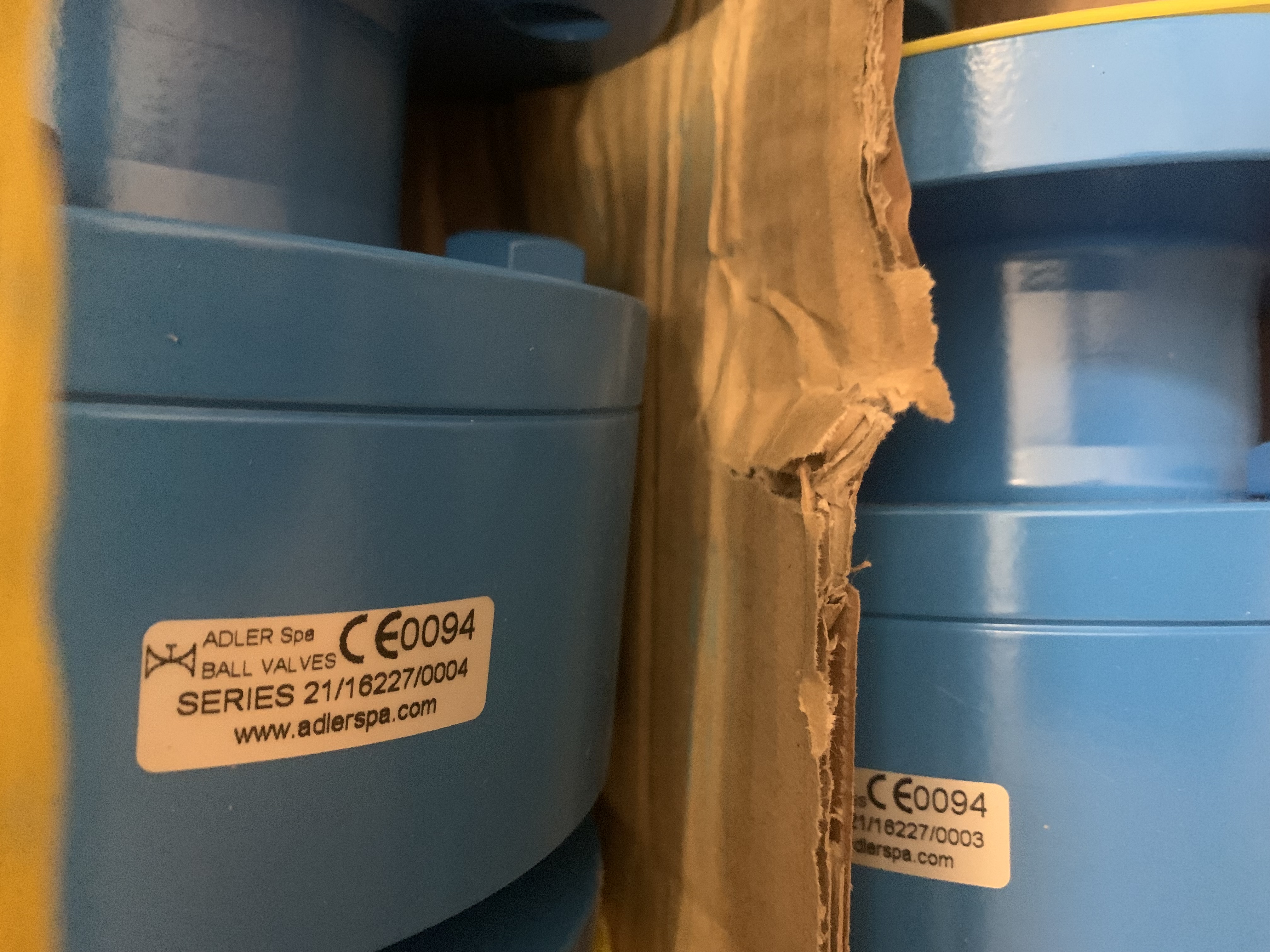 FE2 BALL VALVE A105 + 316 DN 65 A150 BALANCE HOLE + STRIPPLABLE VARNISH