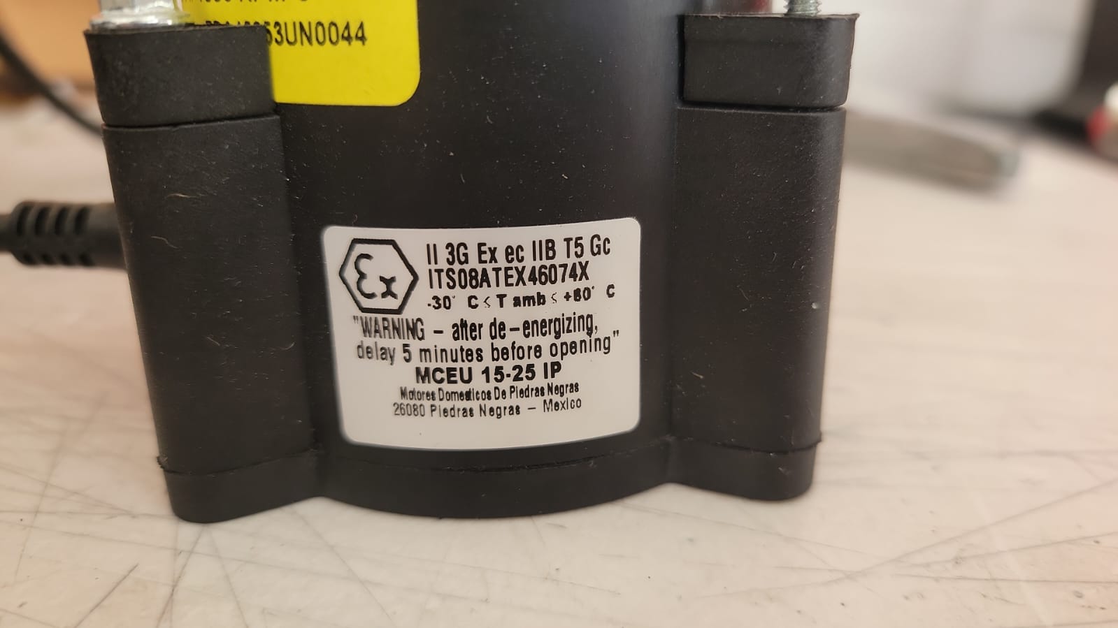 EDA15253UN0044
