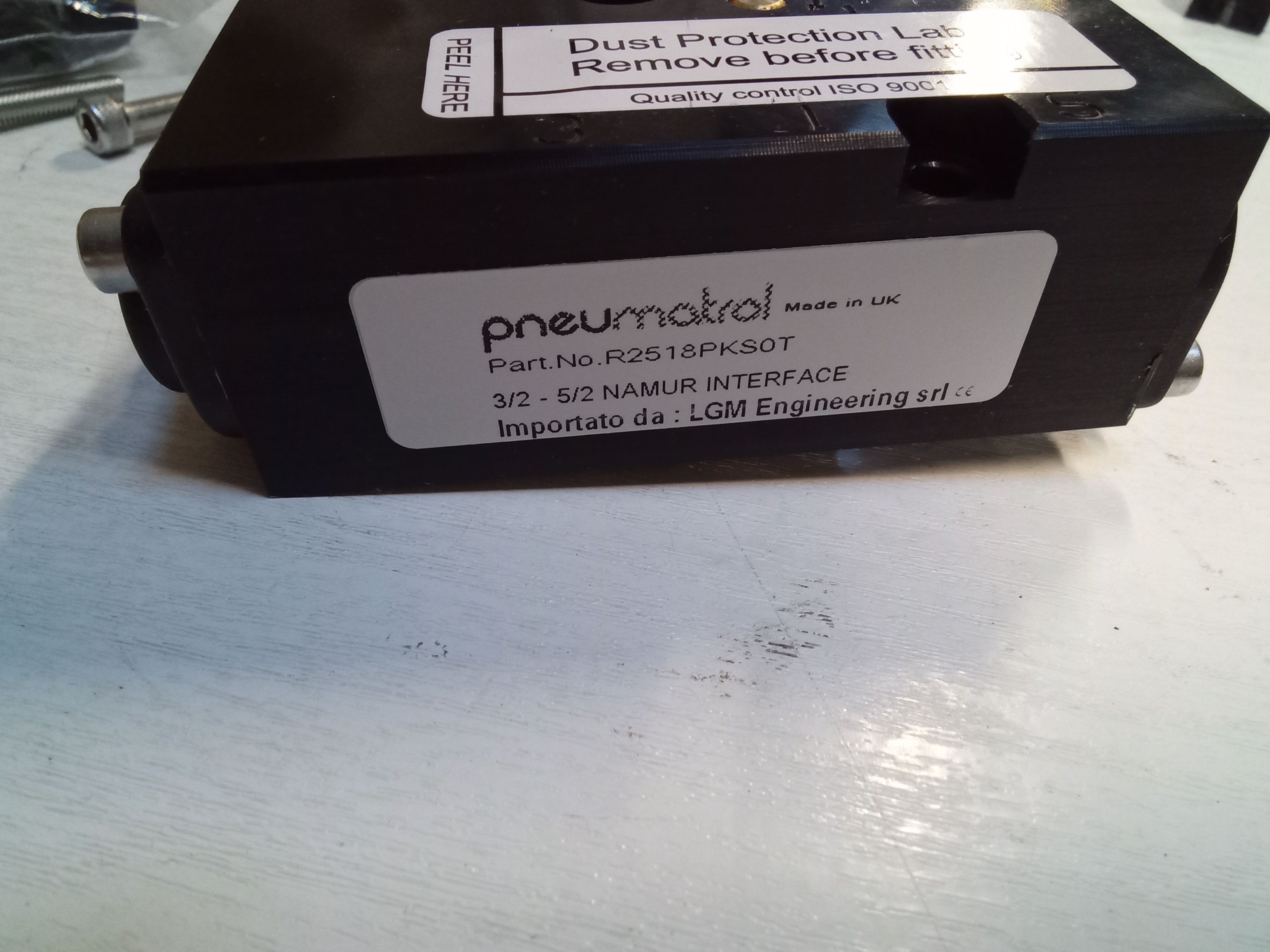 R2518PKSOT