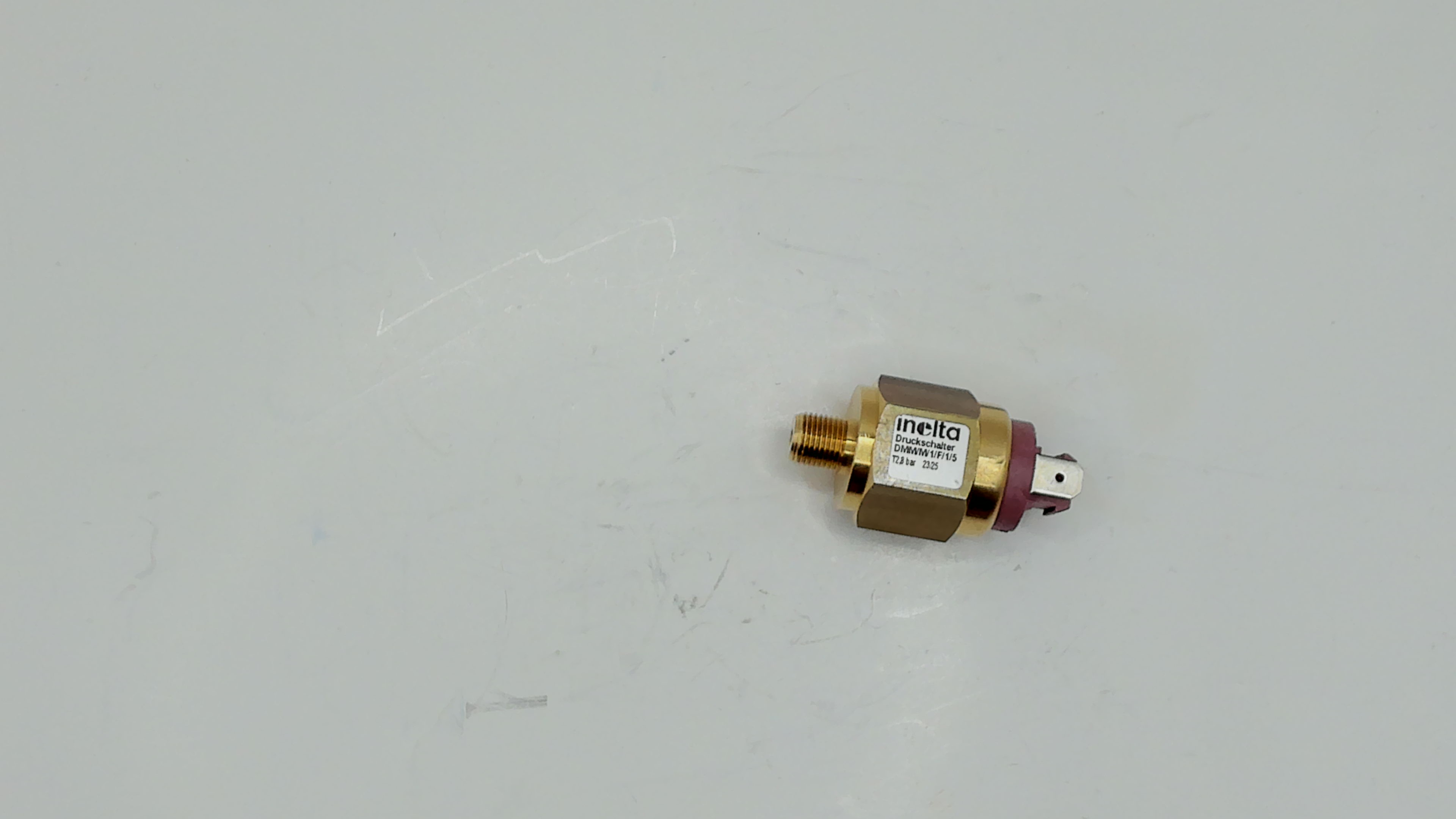P/N: 530196, Type: DMM/M/1/F/1/5