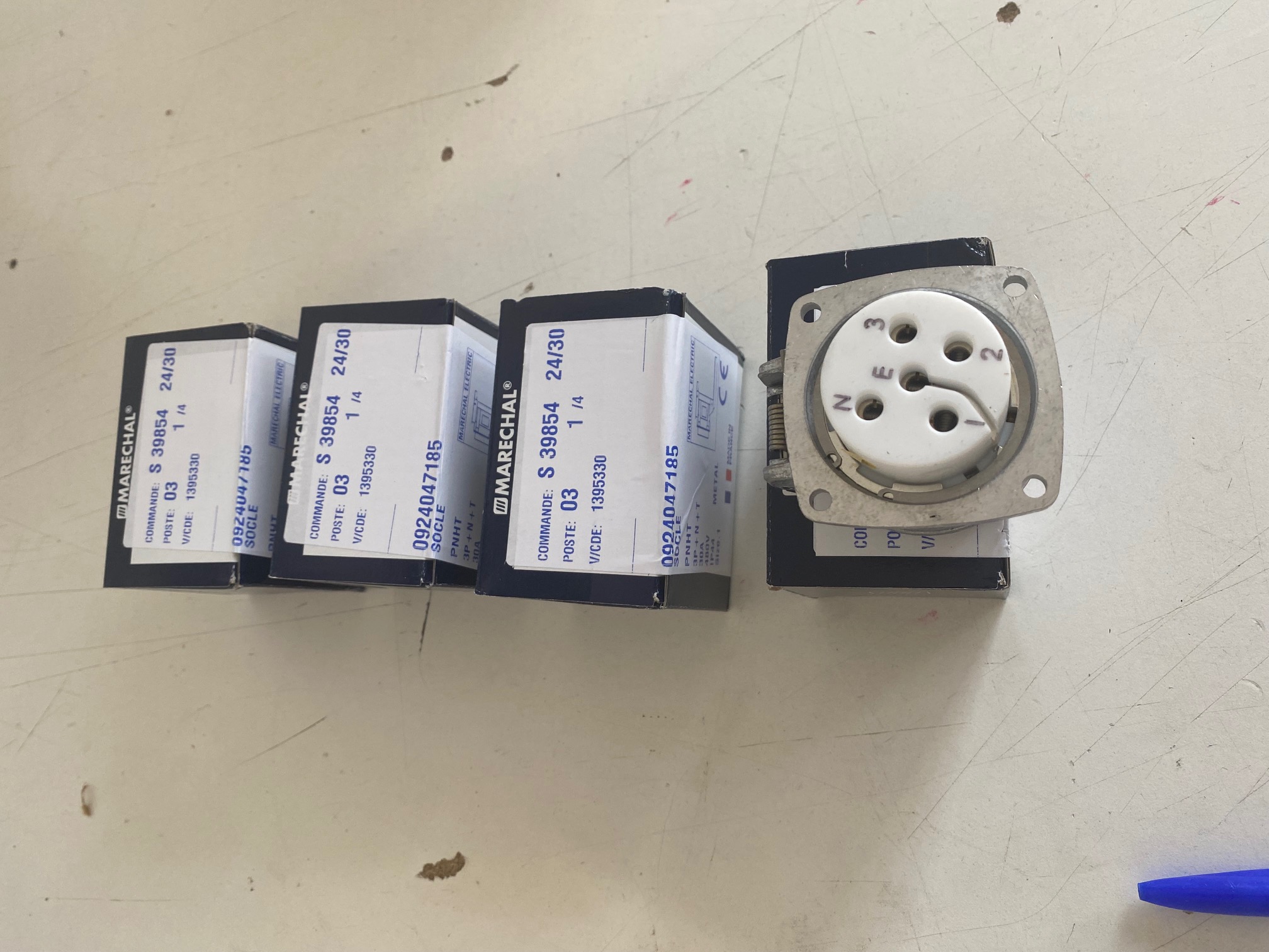 571P020M185