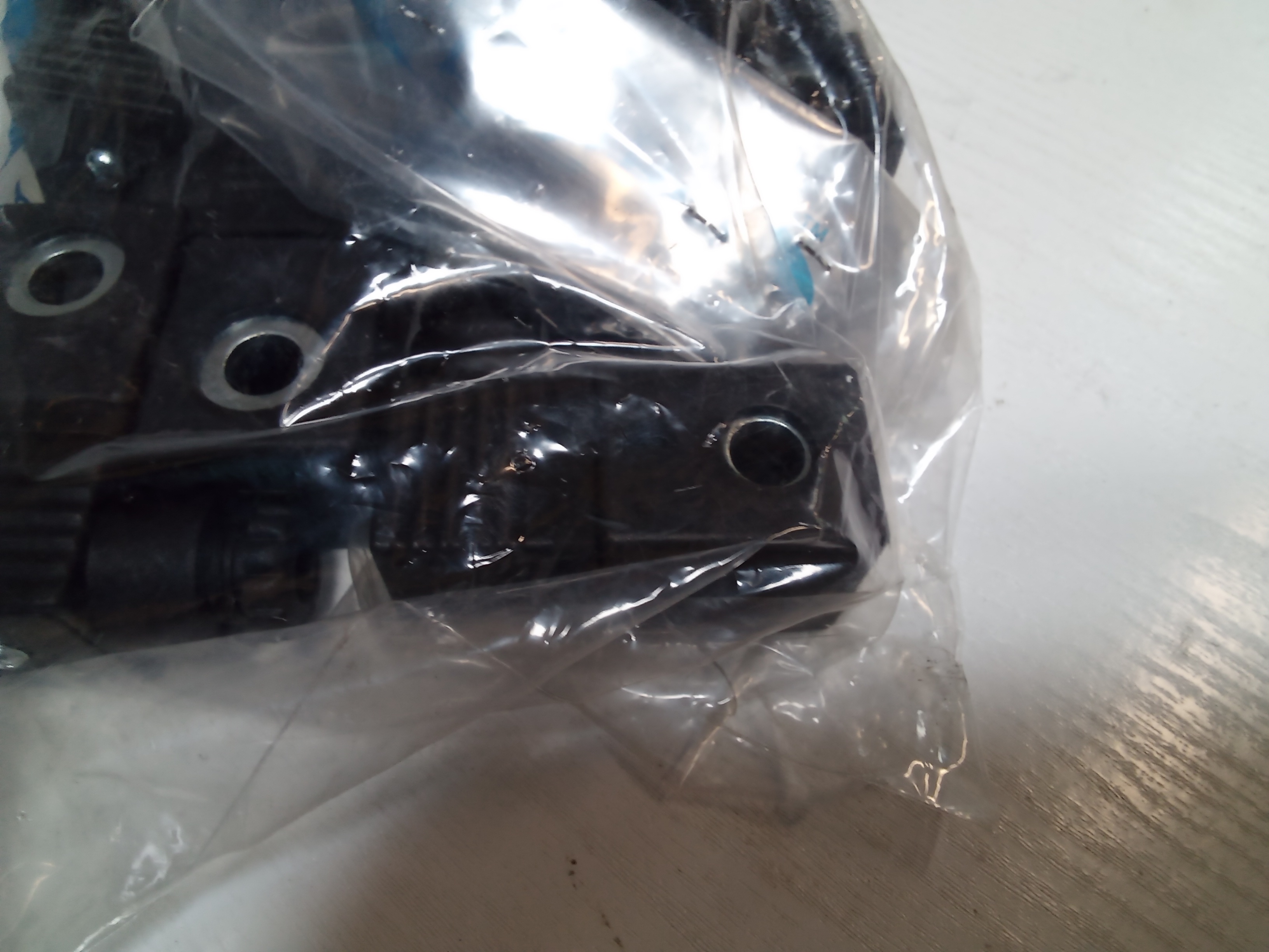 BH10 024/DC