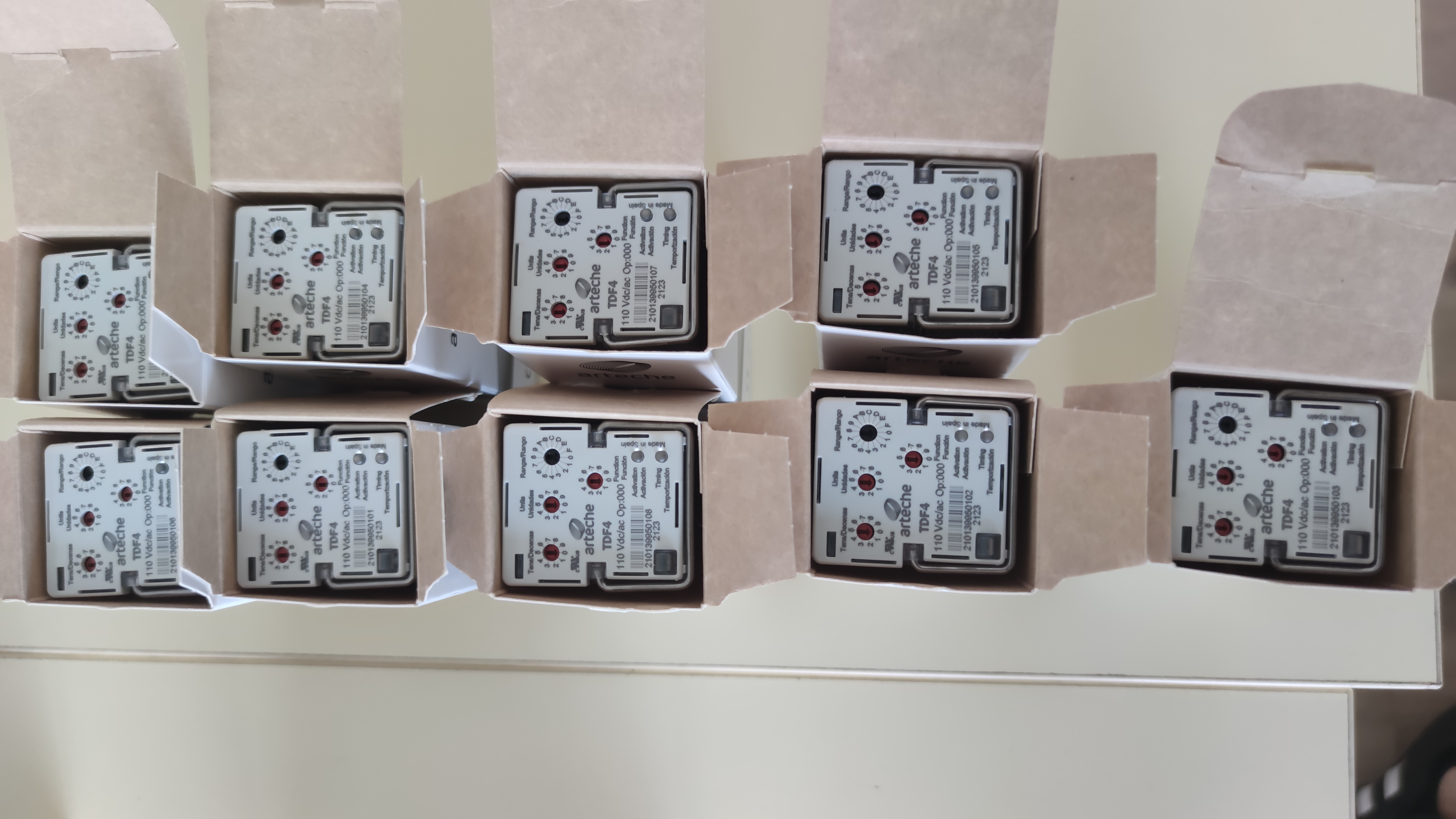 TDF-4 Vdc/Vac 000