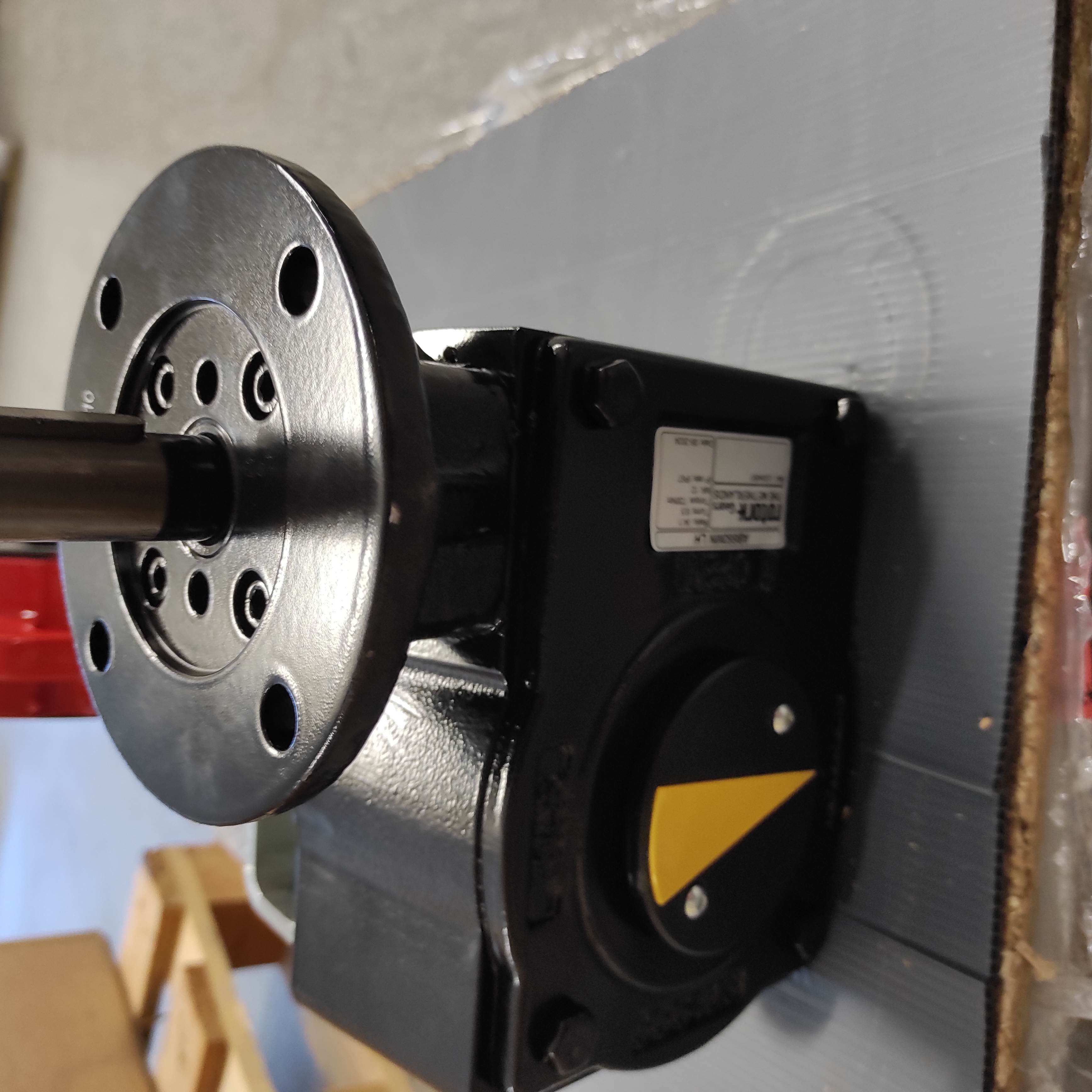 UG-AB550M