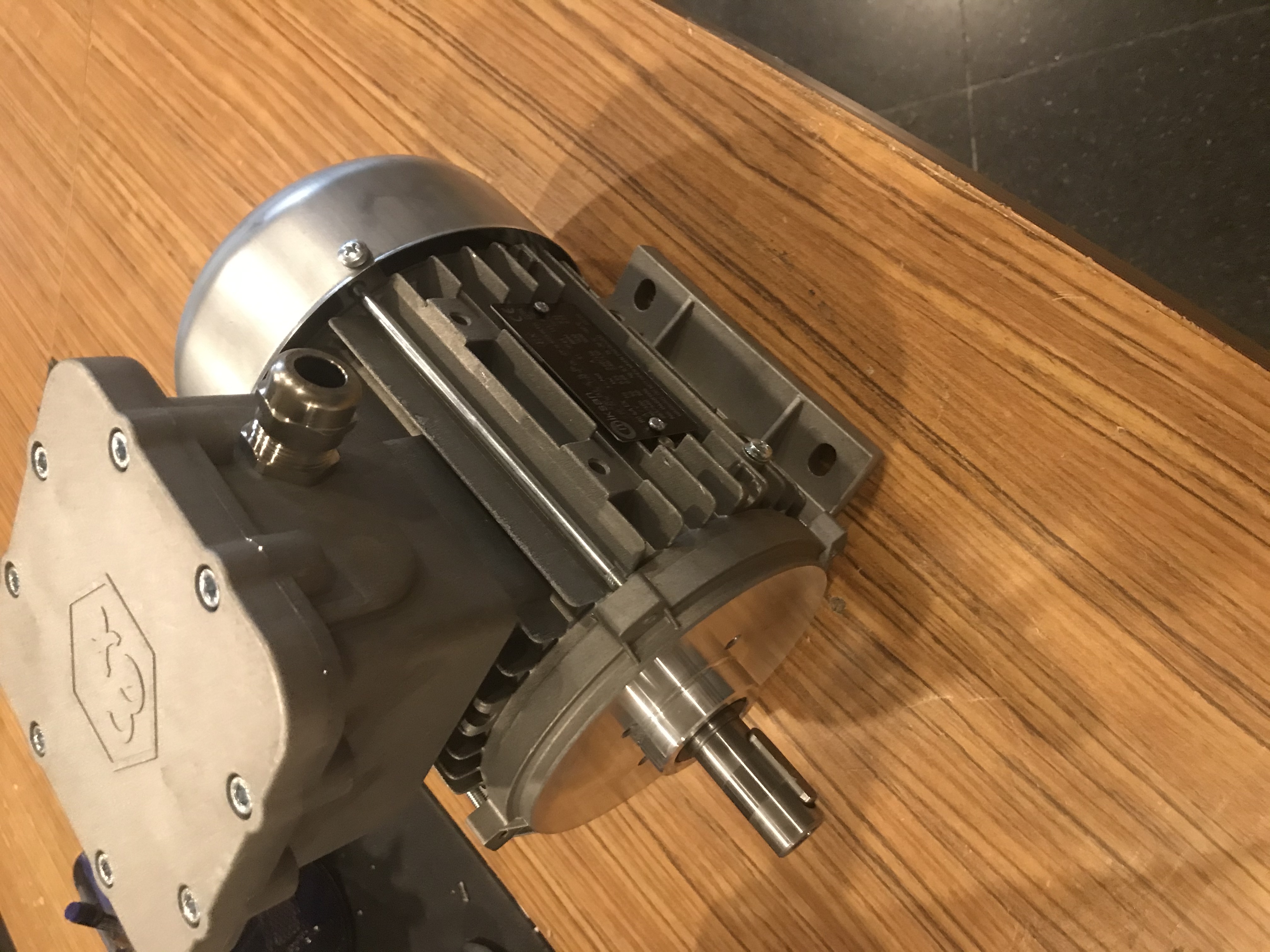 0.55KW 1500 D/D B14 EX
