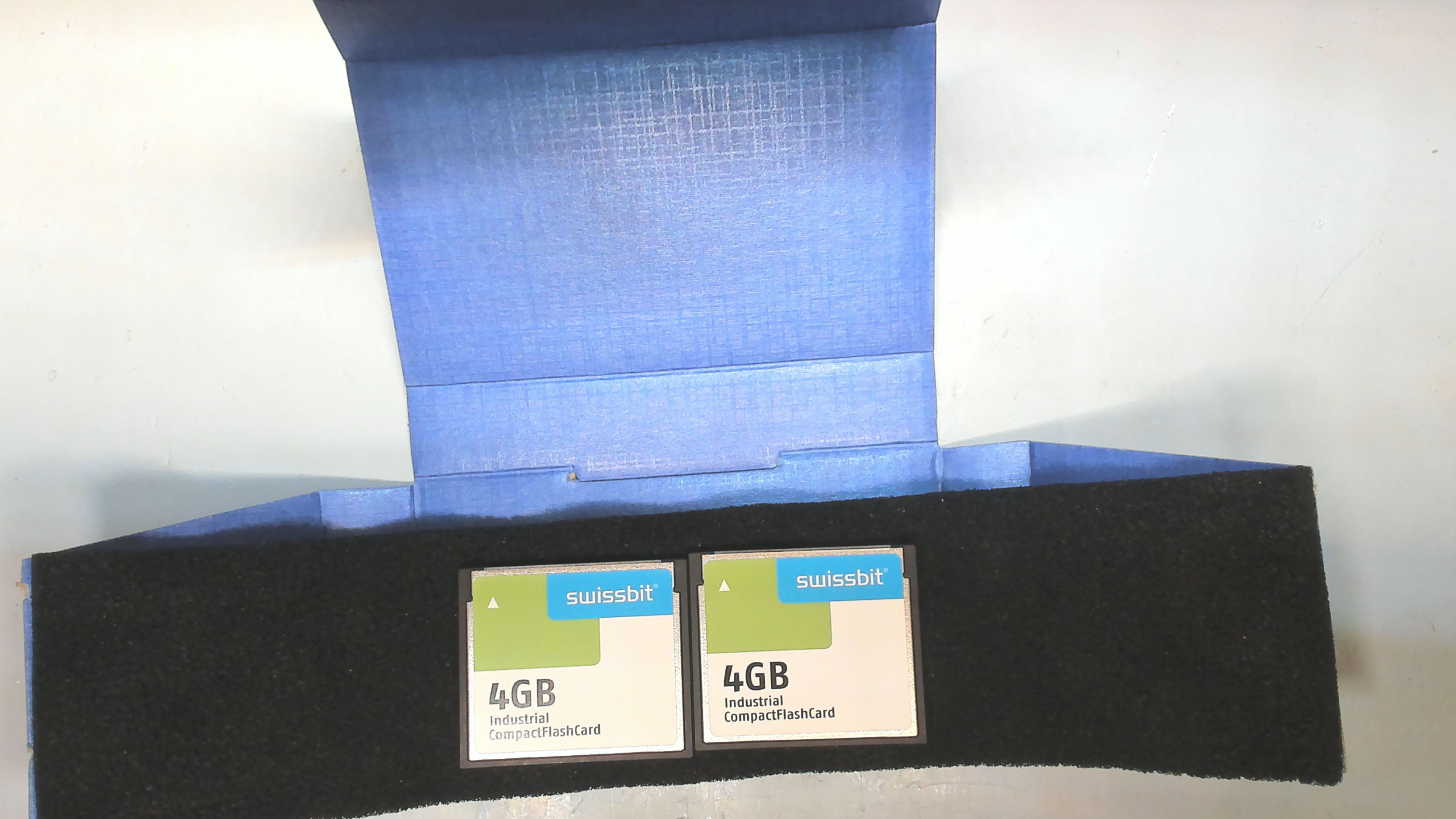SFCF4096H1AF2TO-C-QT-527-STD