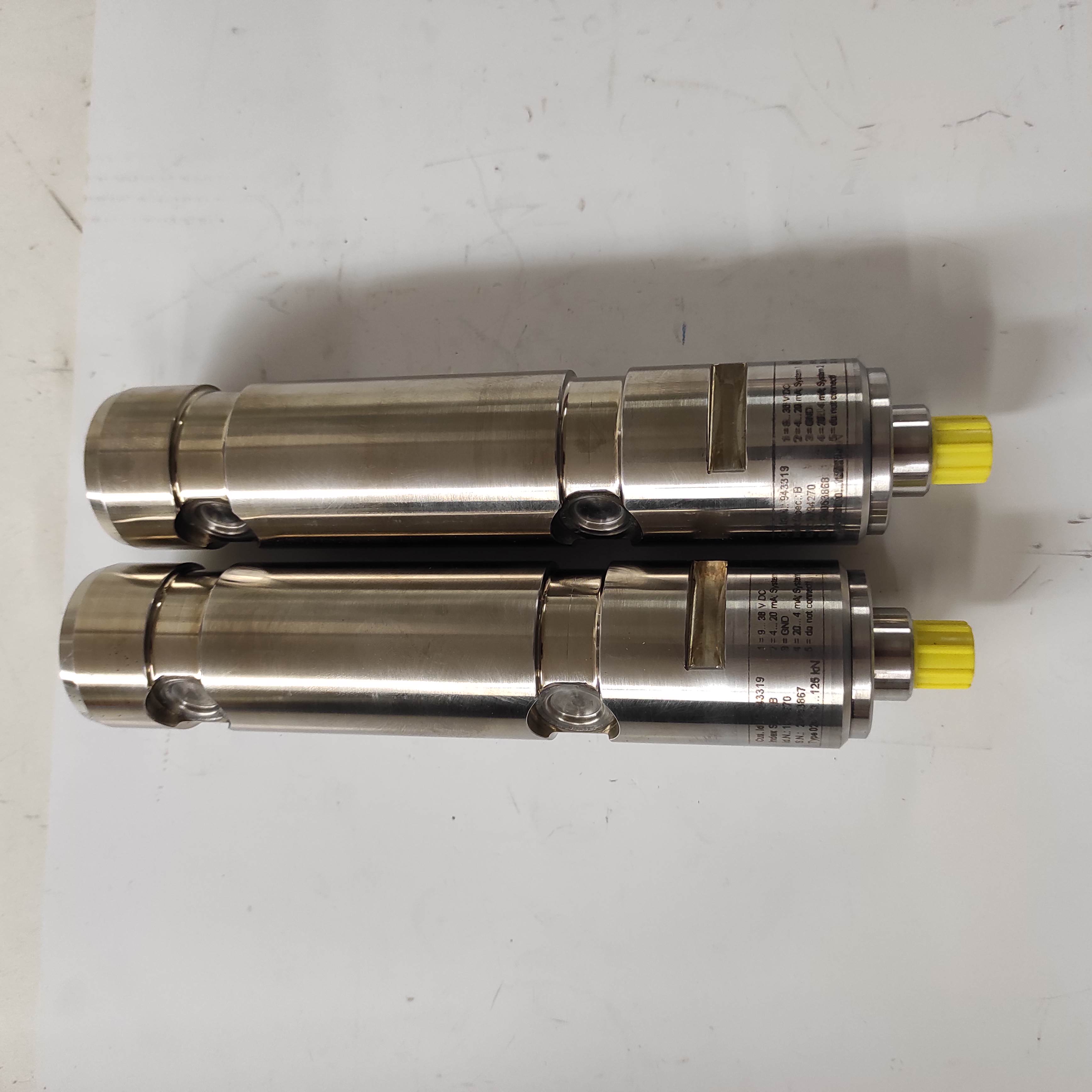 943319 (1034270 )