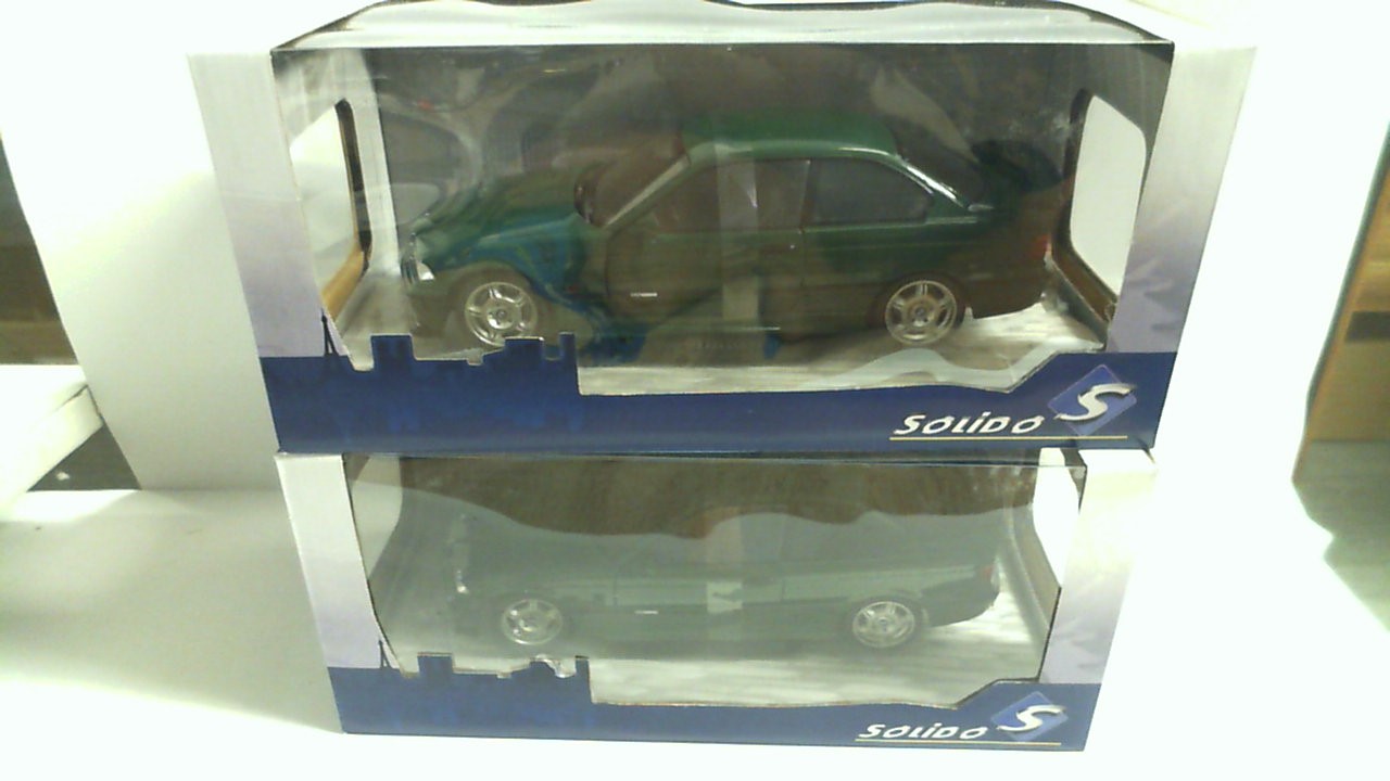 BMW M3 (E36) Coupe GT year 1995 dark green 1:18 Solido