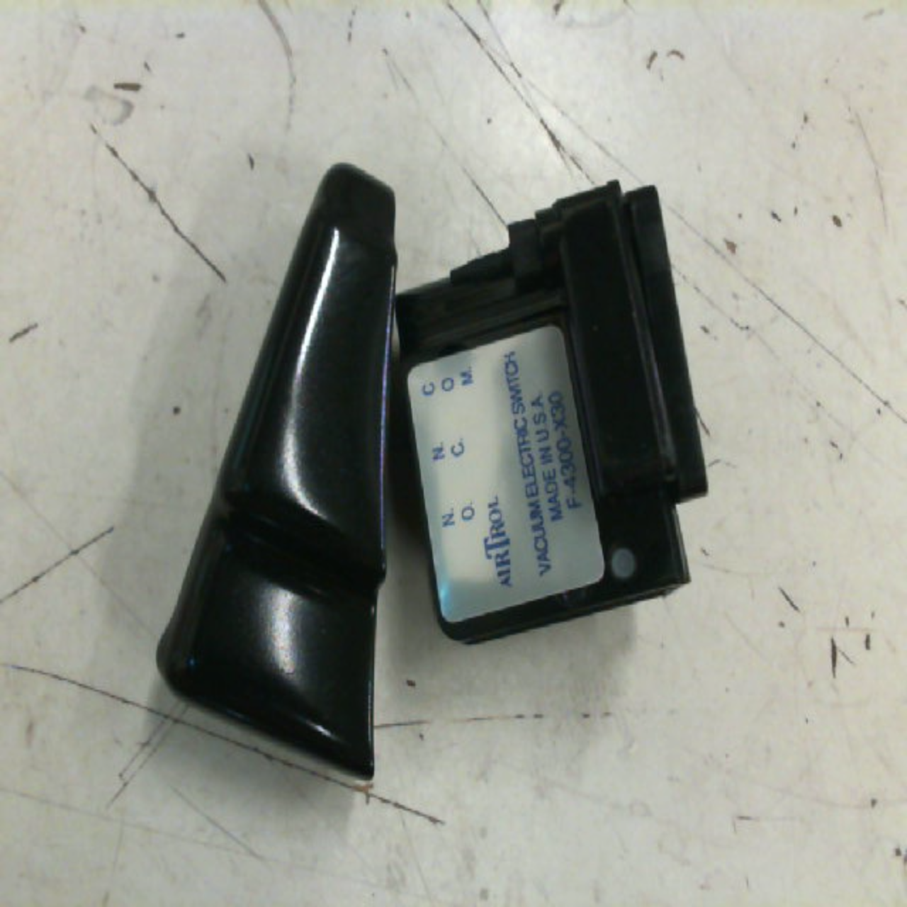 VP701-30FM-B80