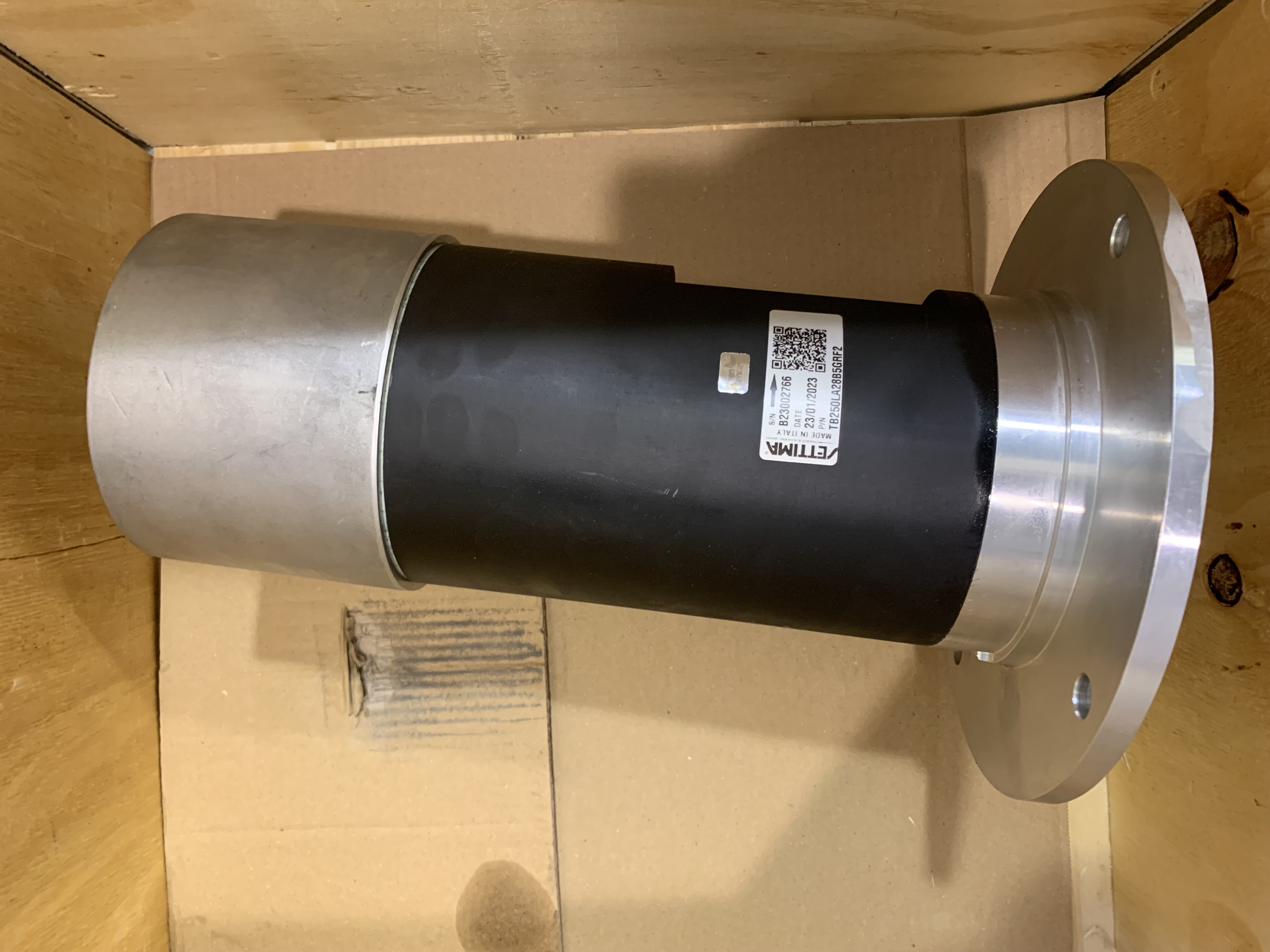 GR55-SMT16B-250L AC28 B5 G RF2  (TB250LA28B5GRF2)