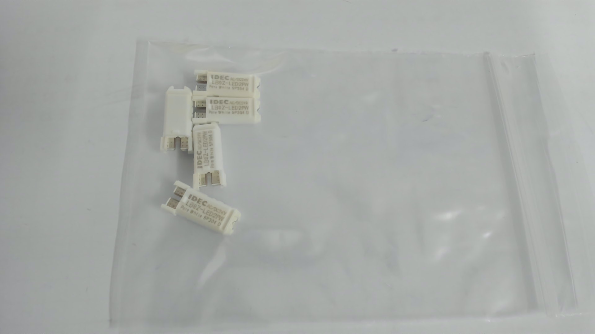 LB9Z-LED2PW