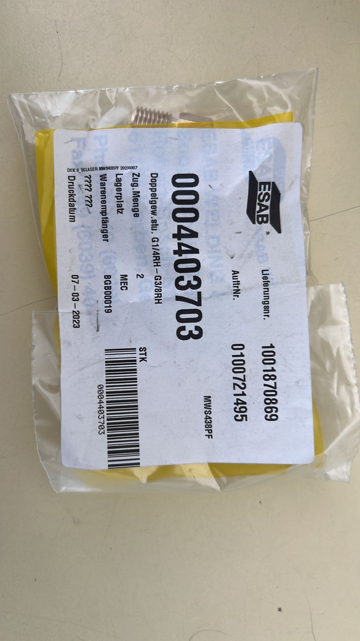 0004403703