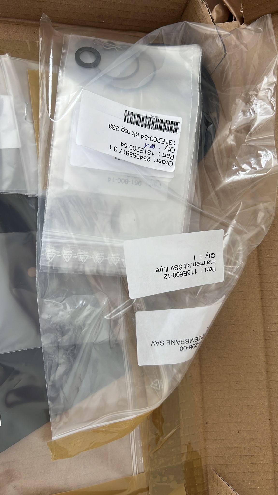 repair kit for regulator 233-8-6-66 (131Е200-54)