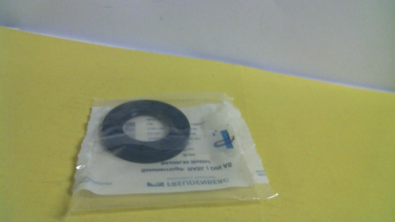40413329 / BAU2SLX2 35×62×7   72 NBR 902