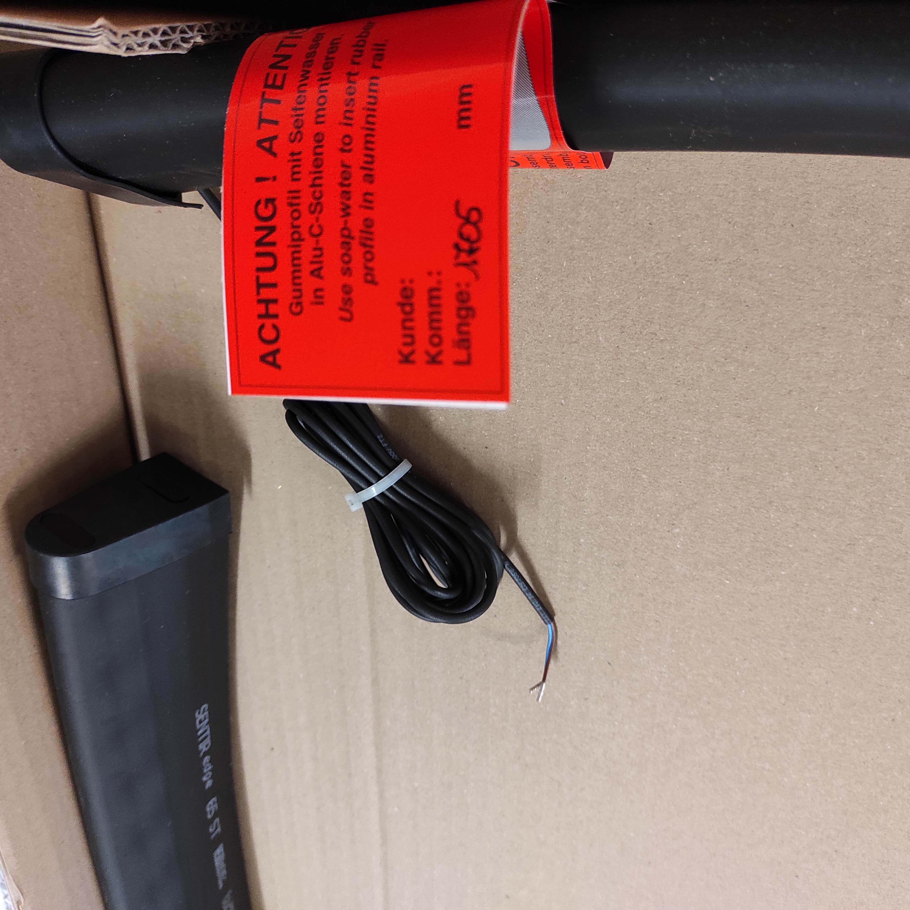 1502-2511 / long 1,705m