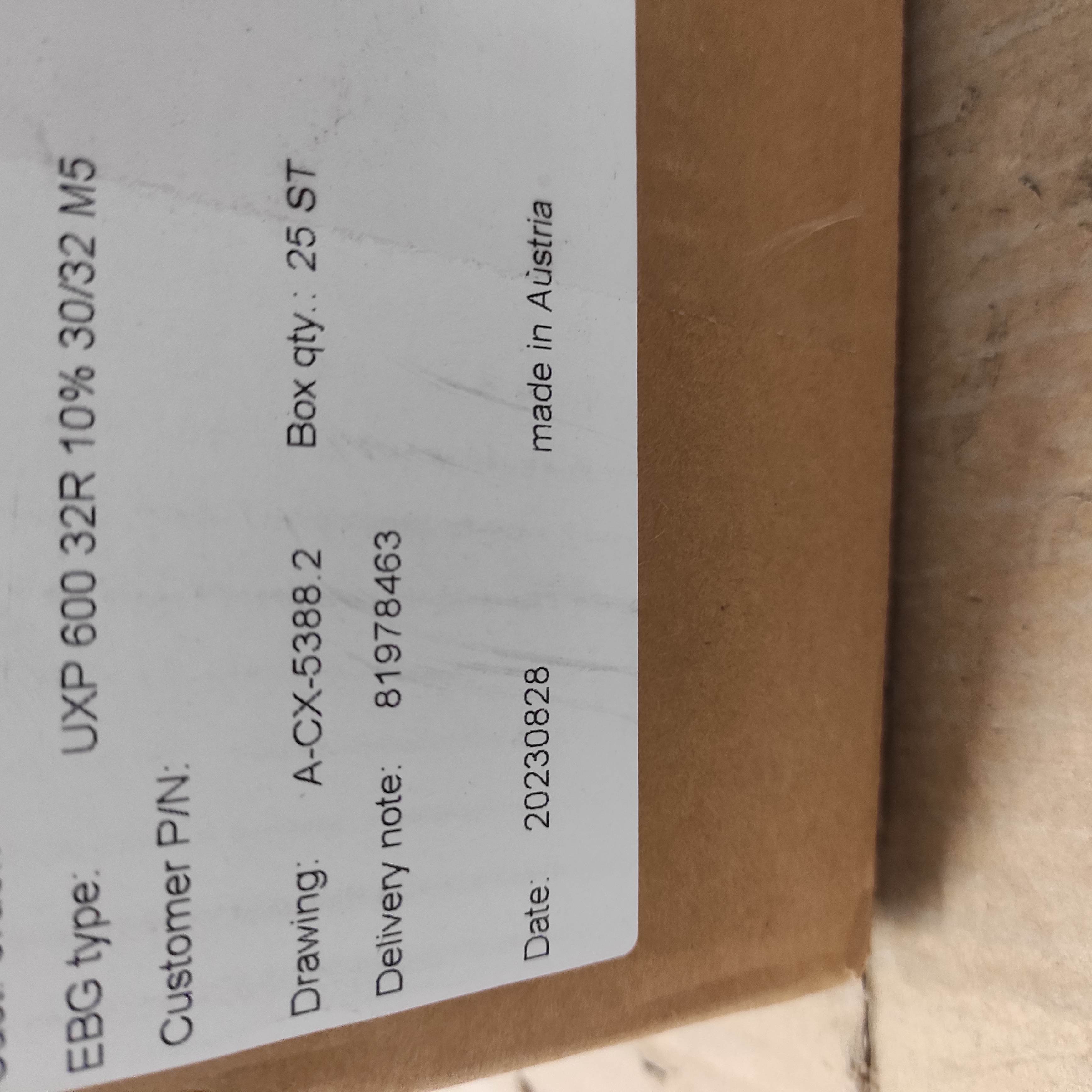 UXP/600 32RK