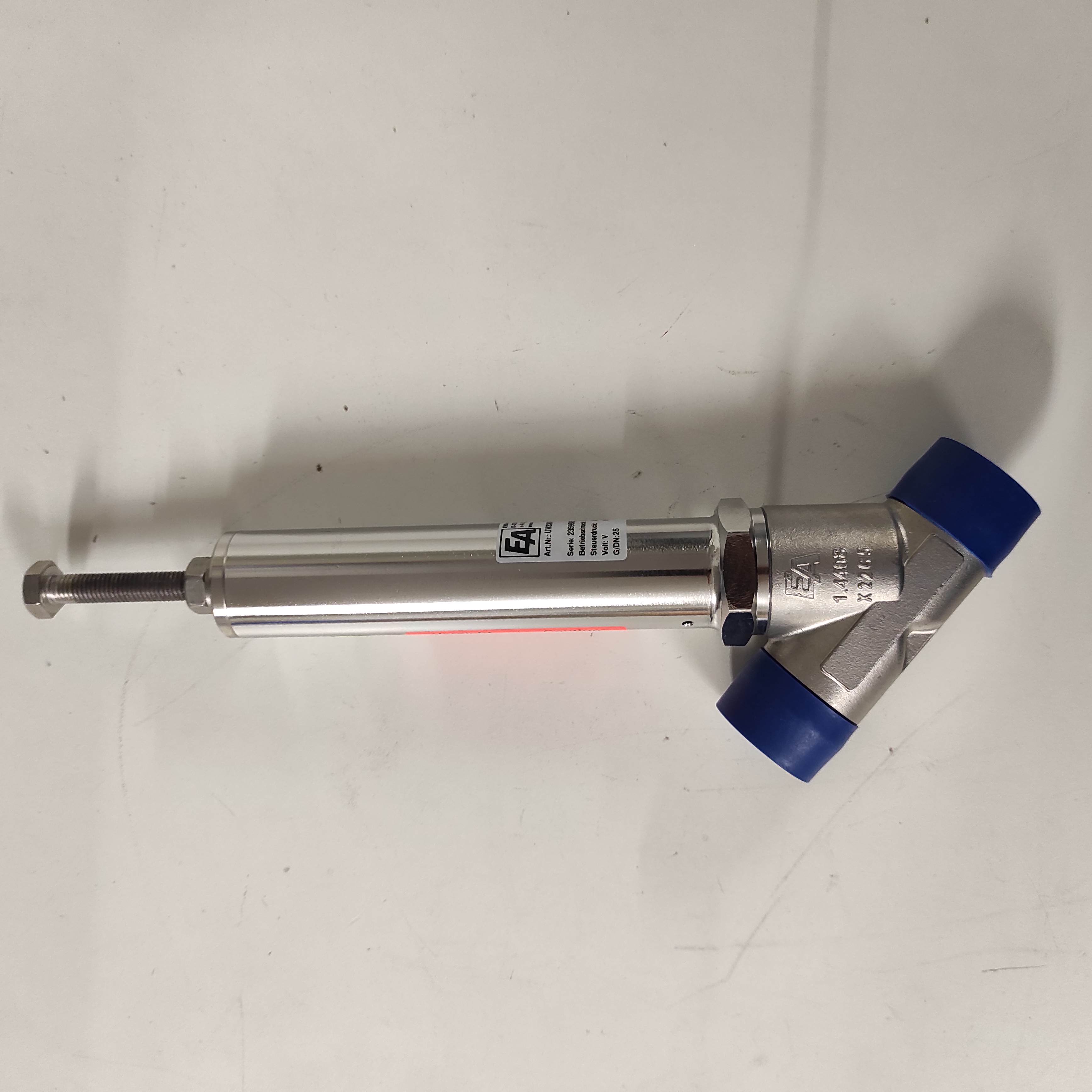 UV330164/AF