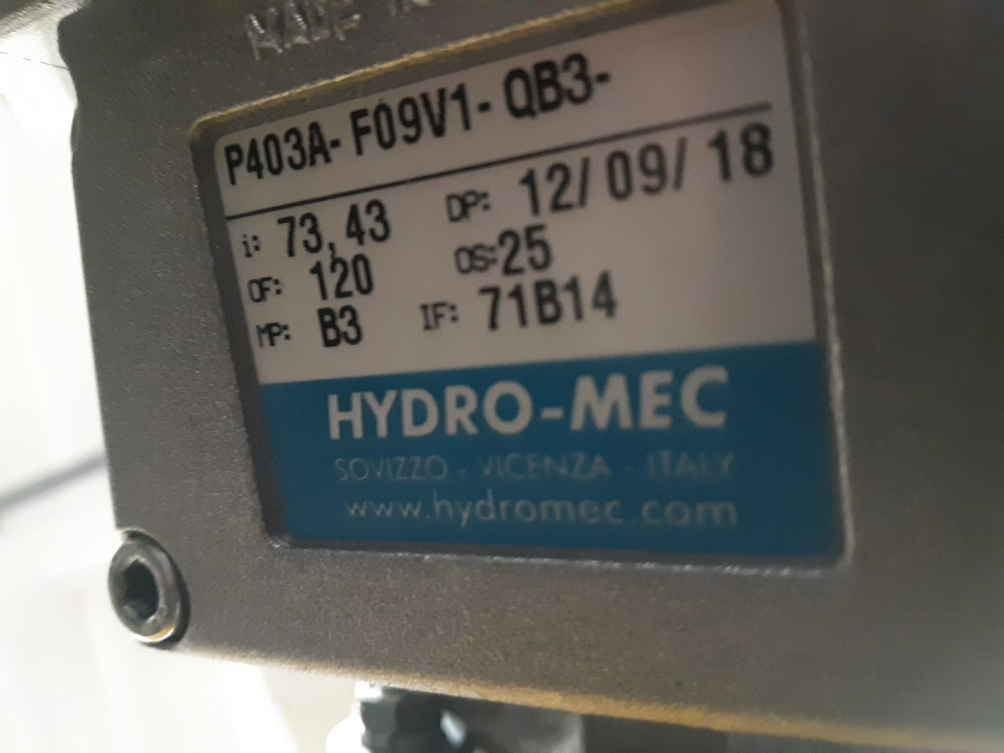 P403AA-F09V1-QB3 old code, new code  P 413A -F