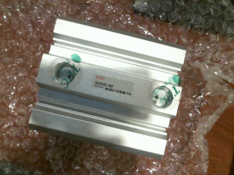 ADQ2A63-40D