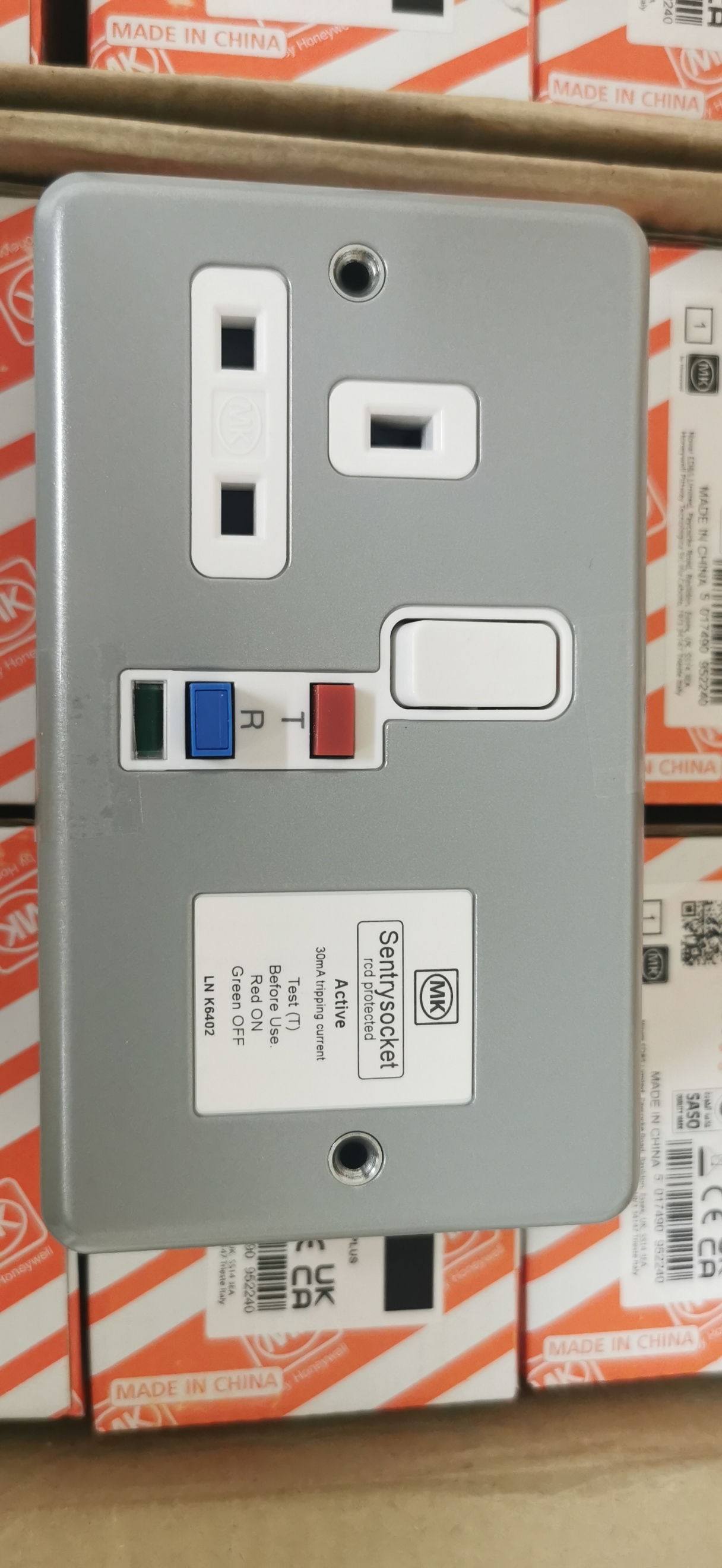 MK K6402ALM