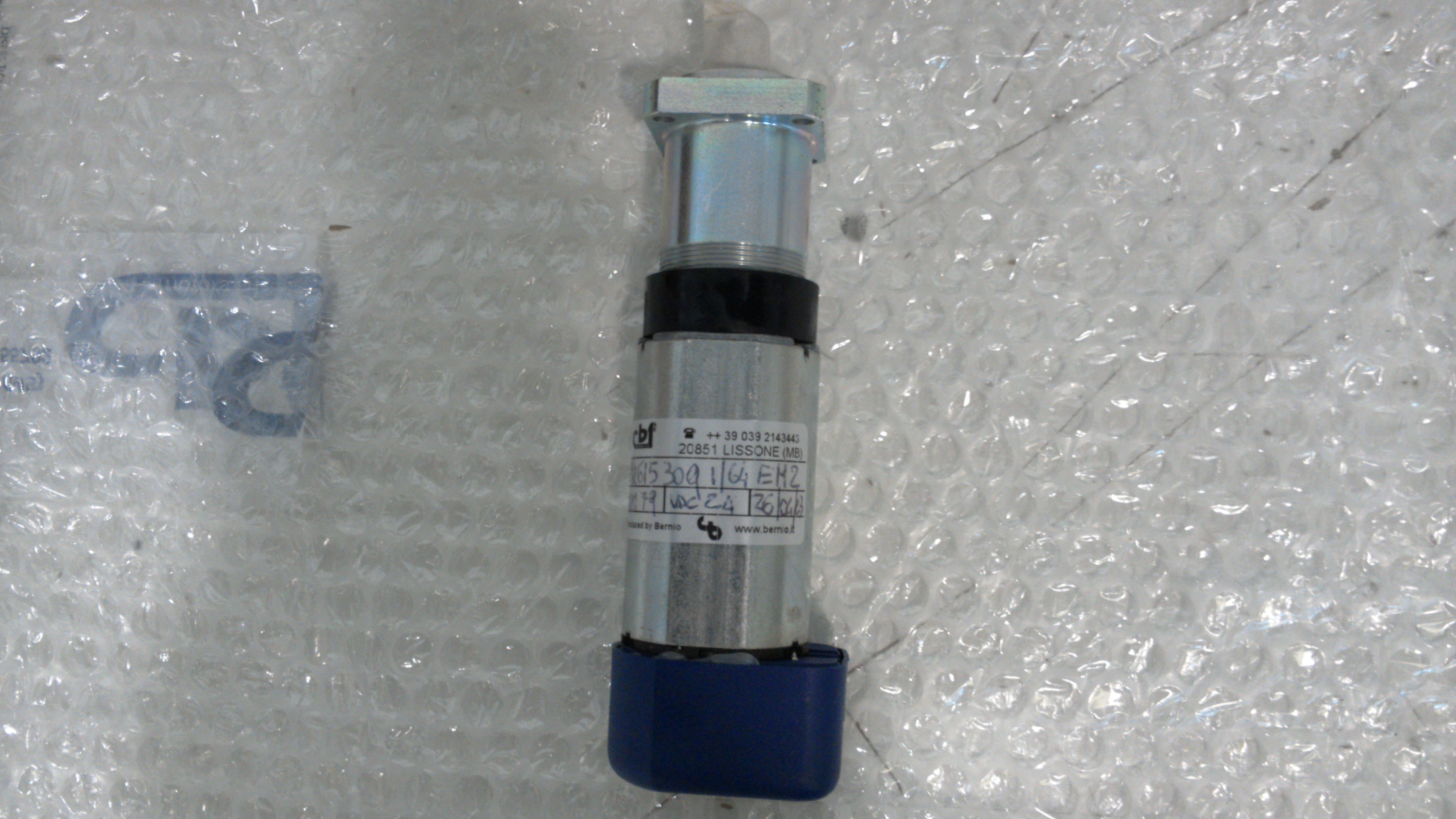 MR 615 30 Q 1/64